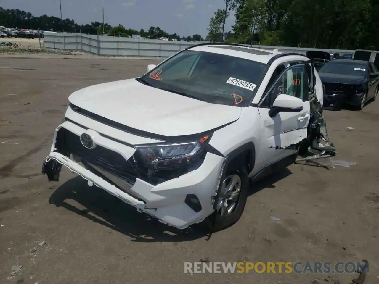 2 Photograph of a damaged car 2T3P1RFV0MC174592 TOYOTA RAV4 2021