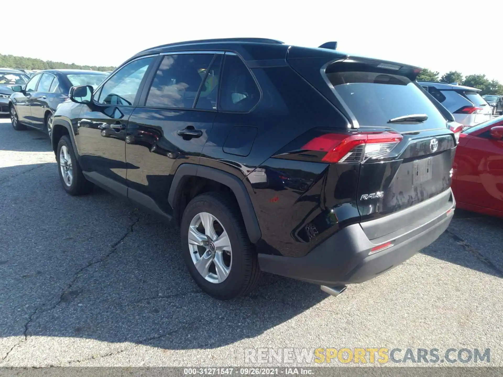 3 Photograph of a damaged car 2T3P1RFV0MC184569 TOYOTA RAV4 2021