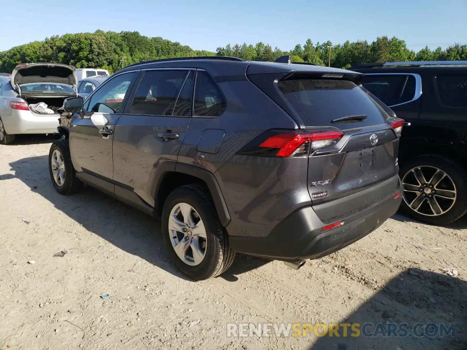 3 Photograph of a damaged car 2T3P1RFV0MC187603 TOYOTA RAV4 2021