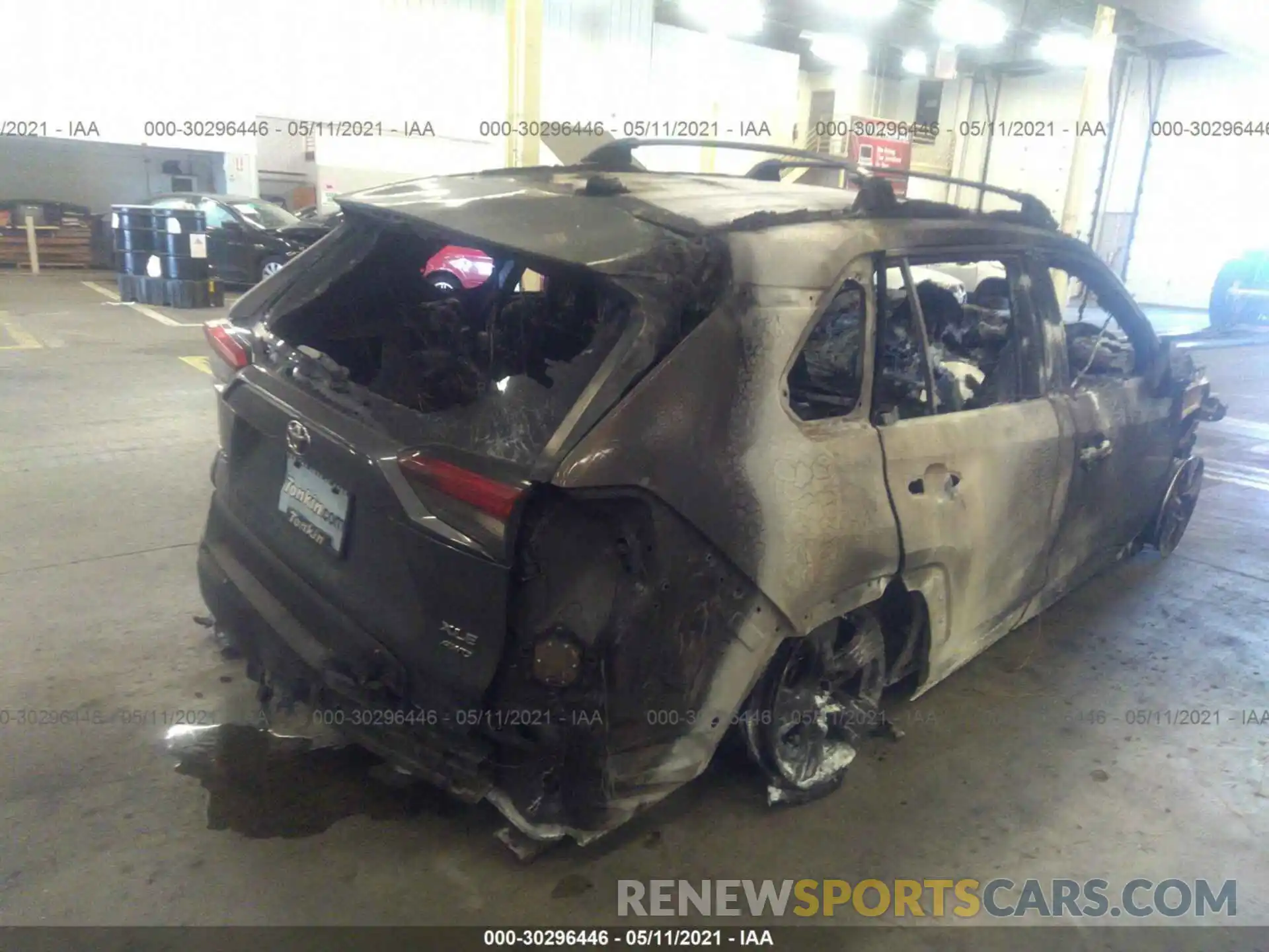 4 Photograph of a damaged car 2T3P1RFV0MC189142 TOYOTA RAV4 2021