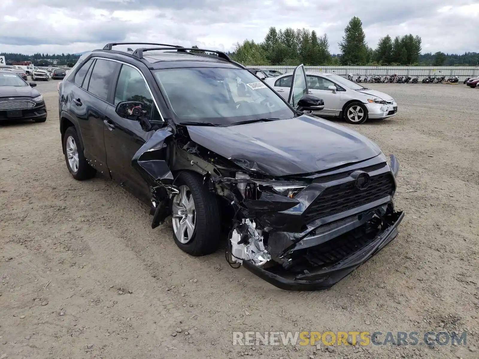 1 Фотография поврежденного автомобиля 2T3P1RFV0MC210782 TOYOTA RAV4 2021