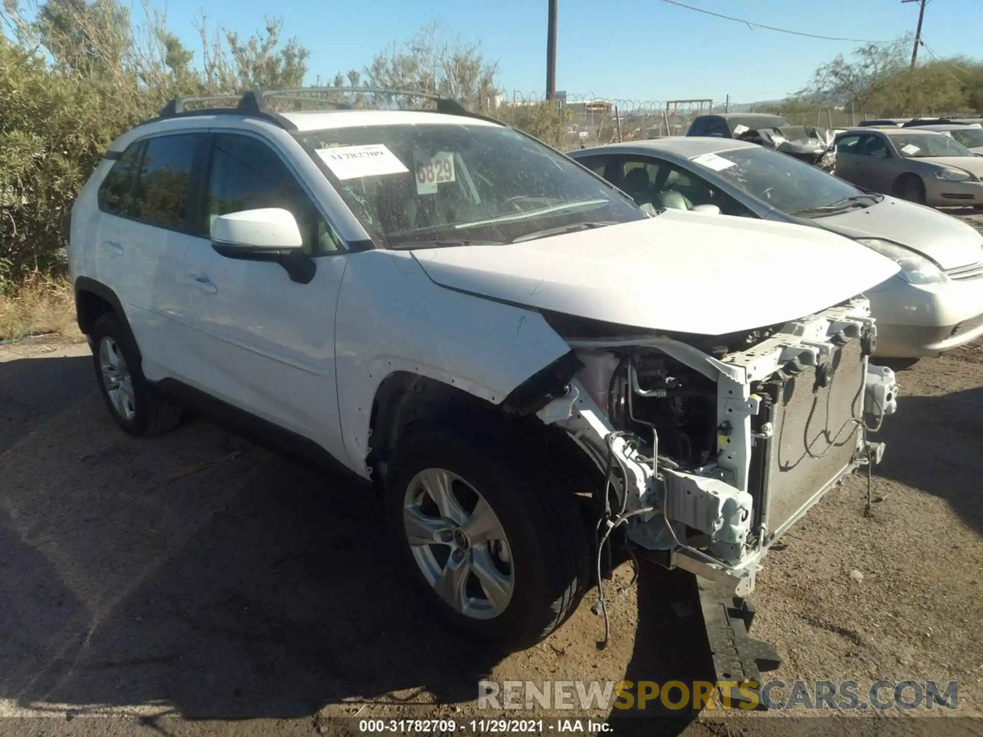 1 Photograph of a damaged car 2T3P1RFV0MC221782 TOYOTA RAV4 2021