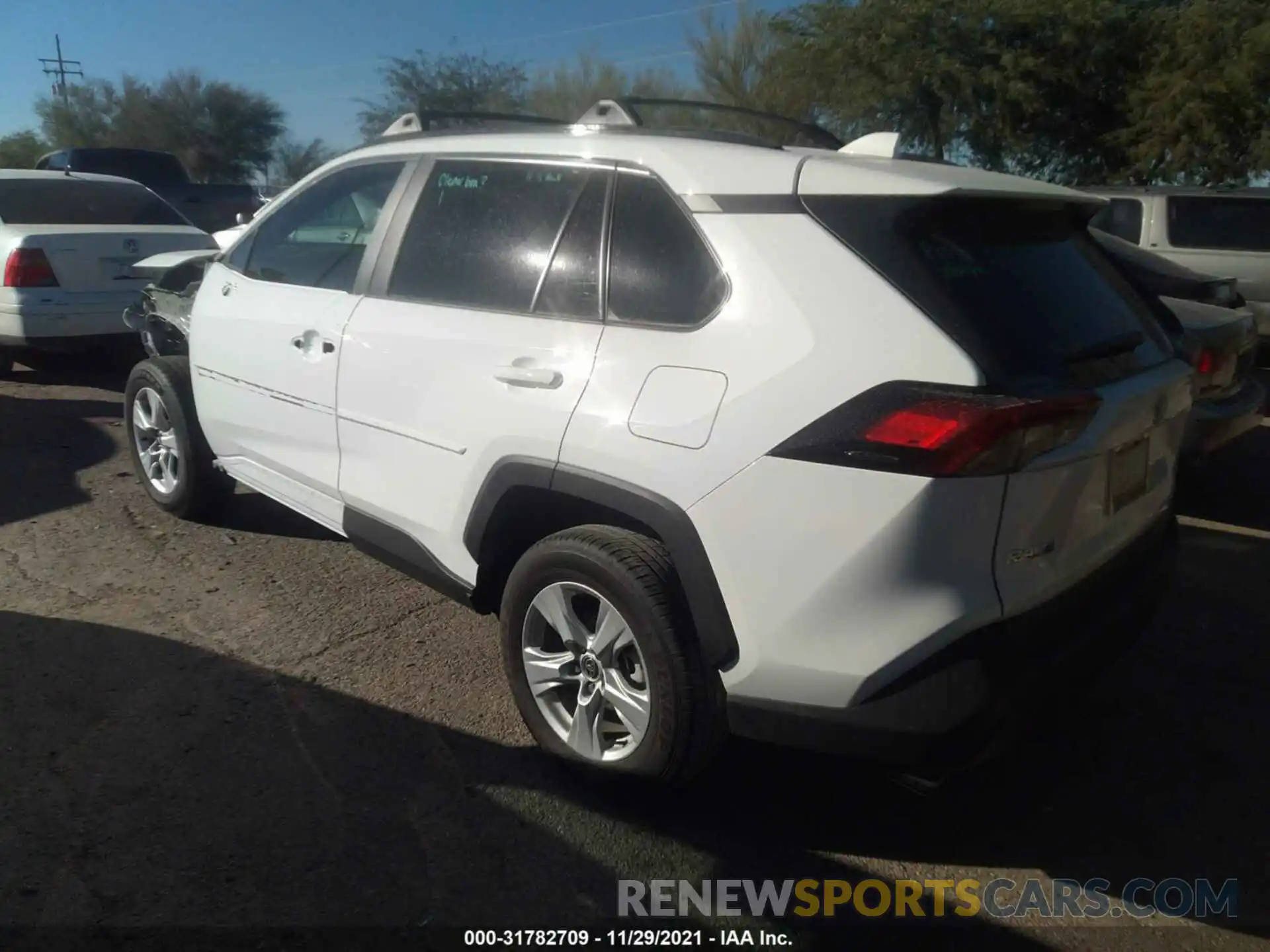 3 Photograph of a damaged car 2T3P1RFV0MC221782 TOYOTA RAV4 2021