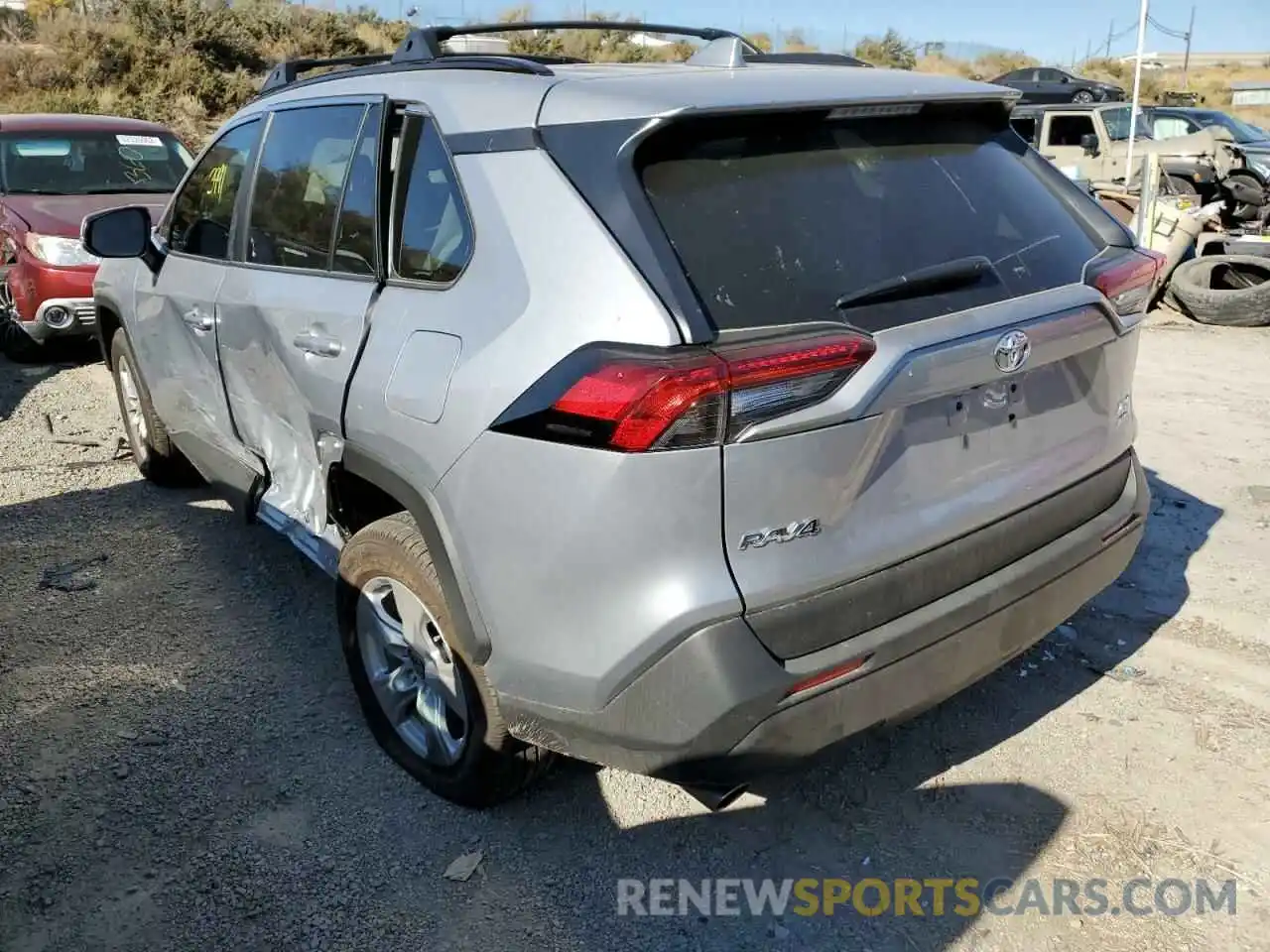 3 Photograph of a damaged car 2T3P1RFV0MC223645 TOYOTA RAV4 2021