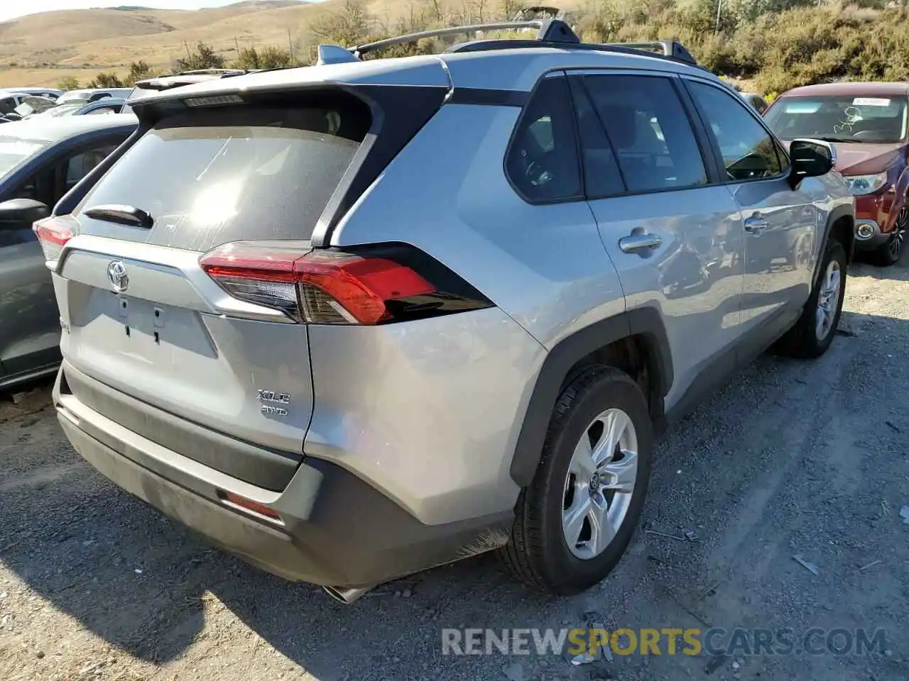 4 Photograph of a damaged car 2T3P1RFV0MC223645 TOYOTA RAV4 2021