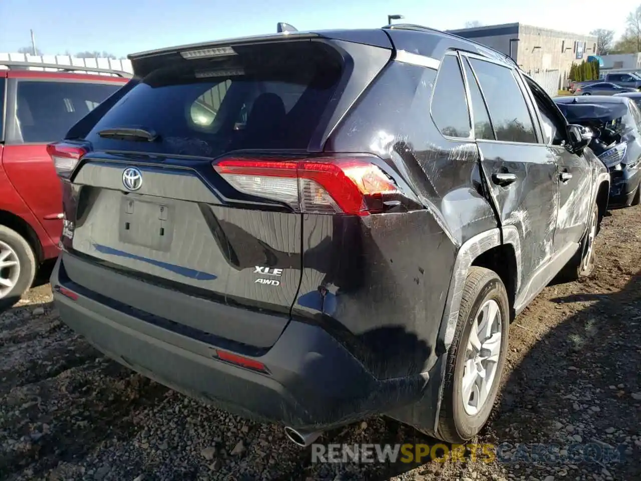 4 Photograph of a damaged car 2T3P1RFV0MW146192 TOYOTA RAV4 2021