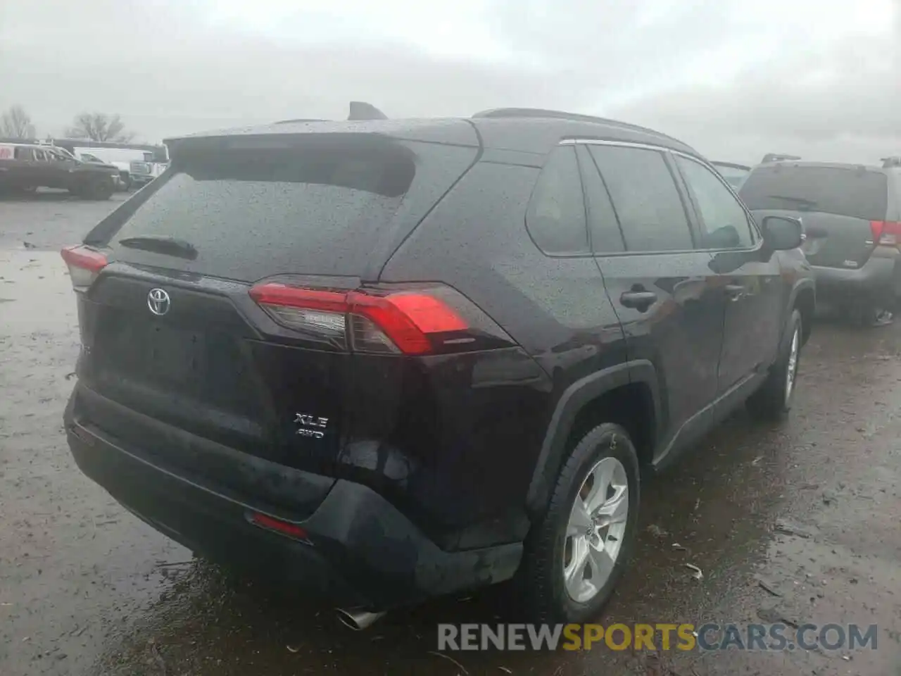 4 Photograph of a damaged car 2T3P1RFV0MW165504 TOYOTA RAV4 2021