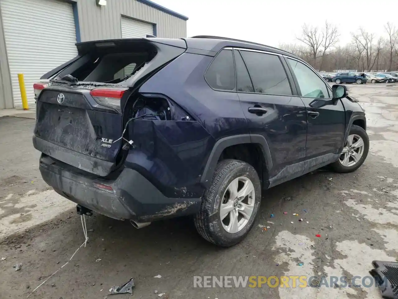 4 Photograph of a damaged car 2T3P1RFV0MW170573 TOYOTA RAV4 2021