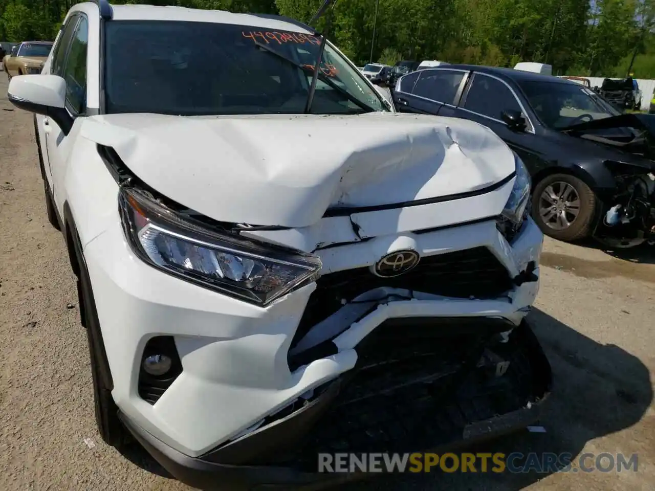 9 Photograph of a damaged car 2T3P1RFV0MW187227 TOYOTA RAV4 2021