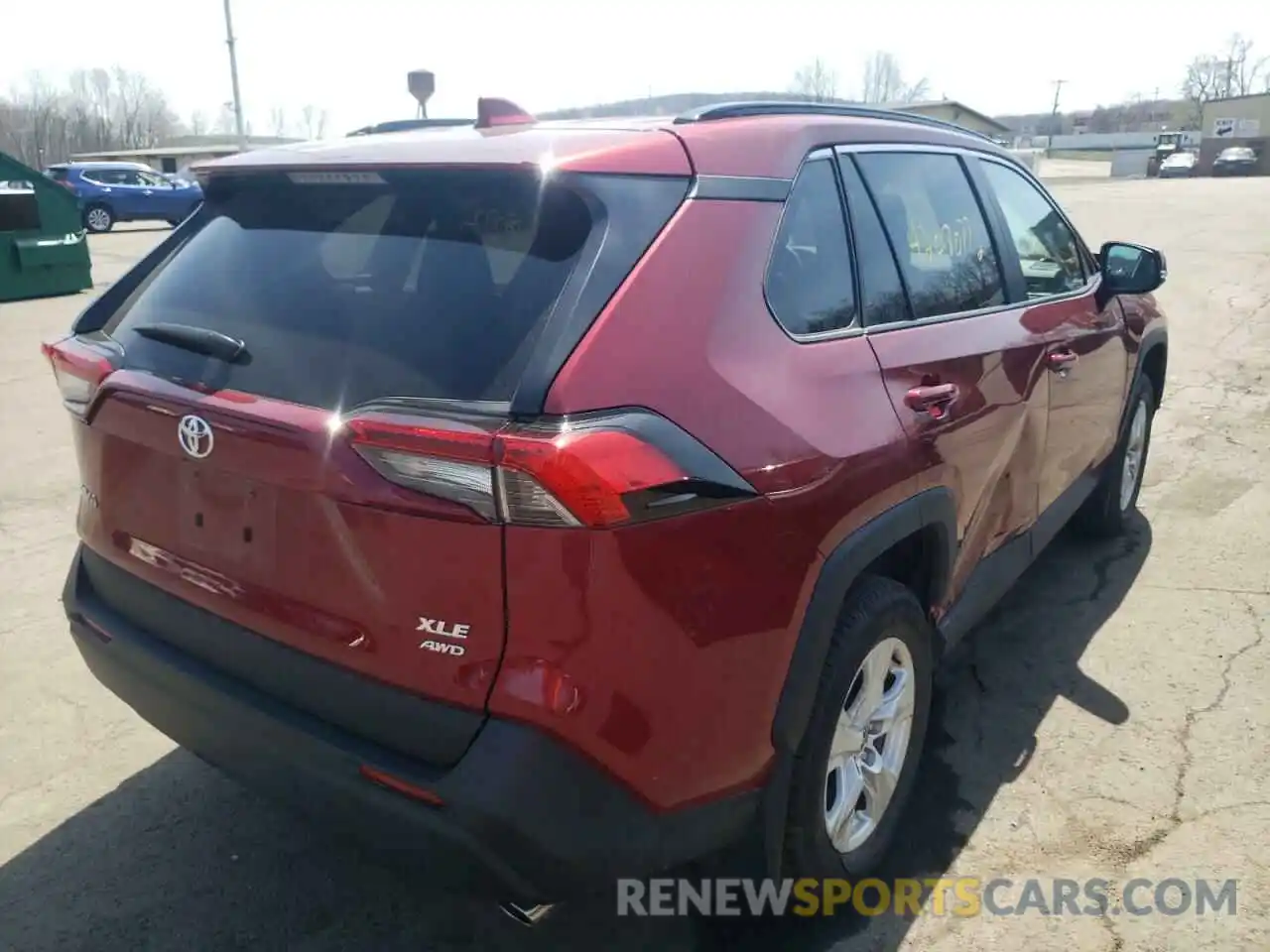 4 Photograph of a damaged car 2T3P1RFV0MW201210 TOYOTA RAV4 2021