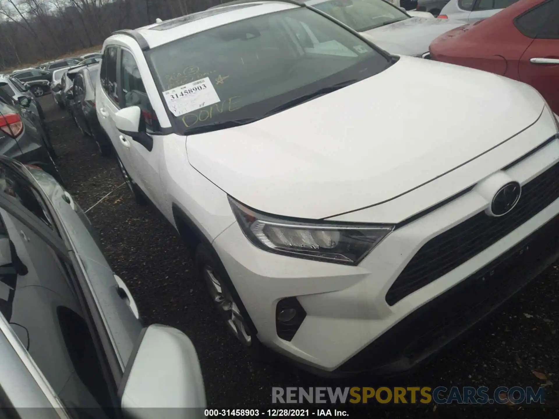 2 Photograph of a damaged car 2T3P1RFV0MW207315 TOYOTA RAV4 2021