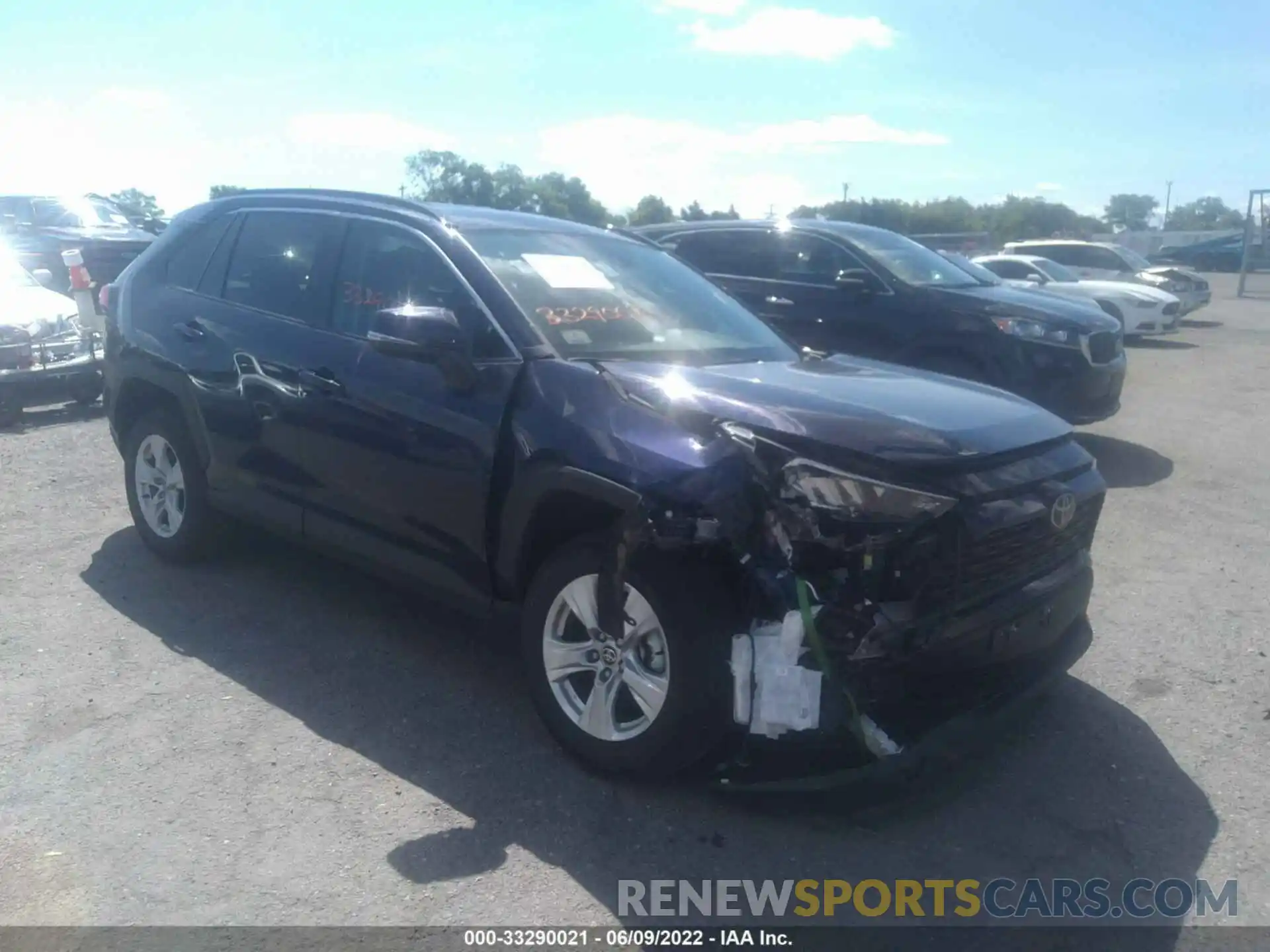 1 Photograph of a damaged car 2T3P1RFV0MW211025 TOYOTA RAV4 2021