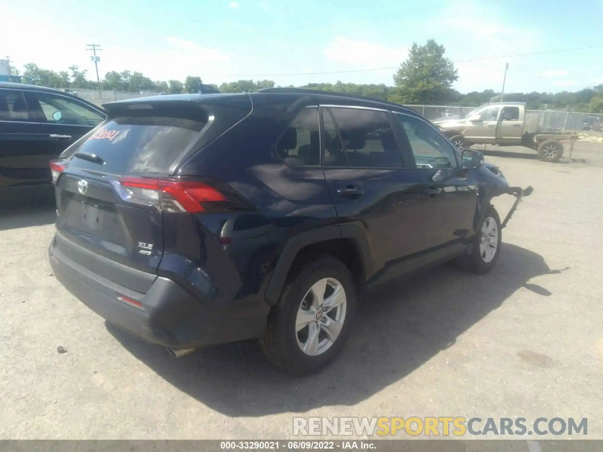 4 Photograph of a damaged car 2T3P1RFV0MW211025 TOYOTA RAV4 2021