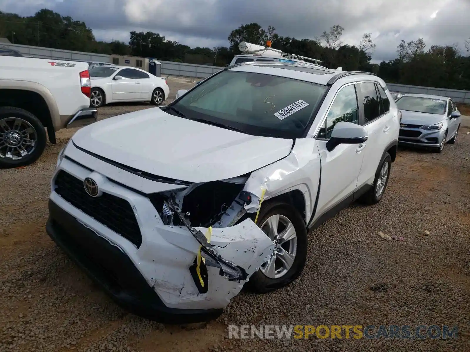 2 Photograph of a damaged car 2T3P1RFV0MW224860 TOYOTA RAV4 2021