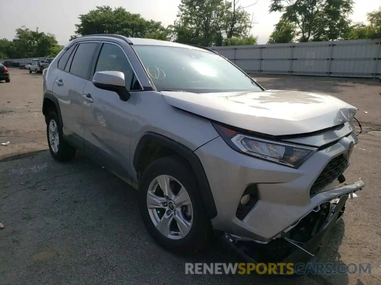 1 Photograph of a damaged car 2T3P1RFV0MW245305 TOYOTA RAV4 2021