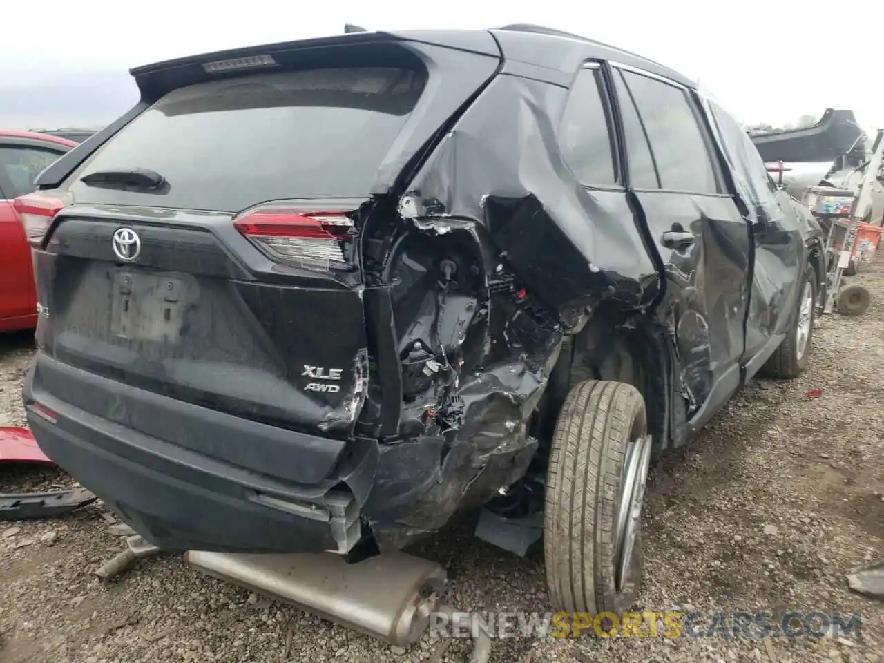 4 Photograph of a damaged car 2T3P1RFV1MC158496 TOYOTA RAV4 2021