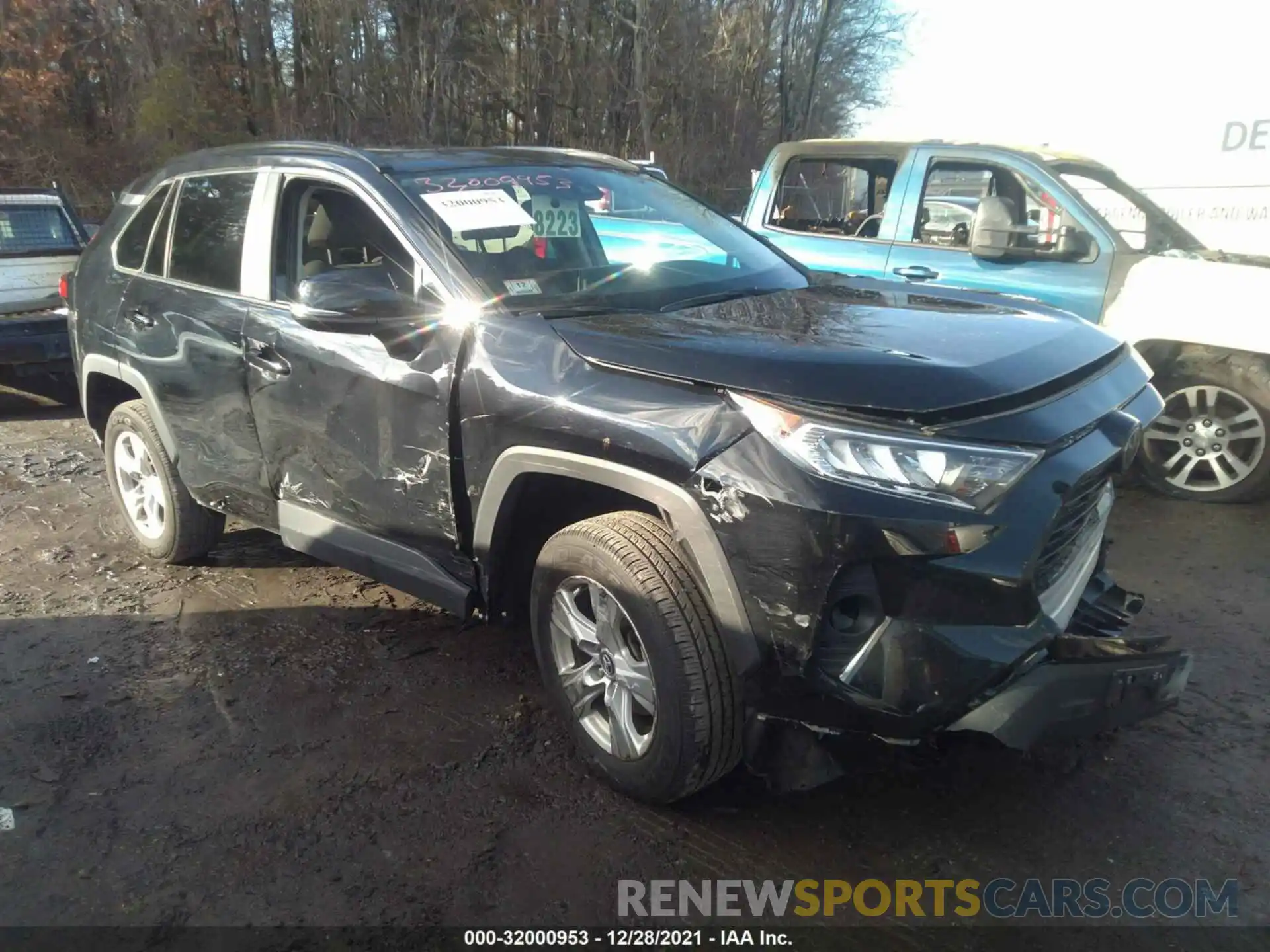 1 Фотография поврежденного автомобиля 2T3P1RFV1MC167991 TOYOTA RAV4 2021