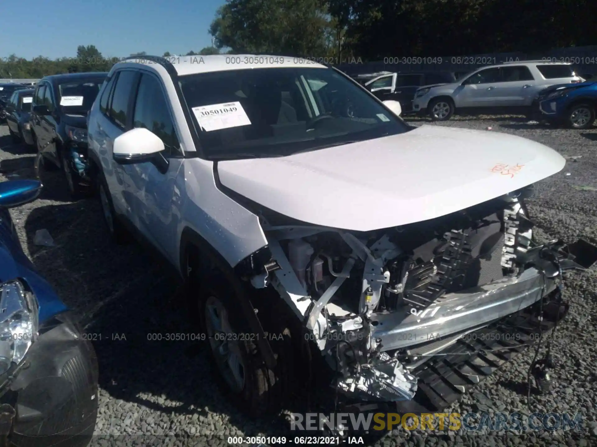 1 Photograph of a damaged car 2T3P1RFV1MC172611 TOYOTA RAV4 2021