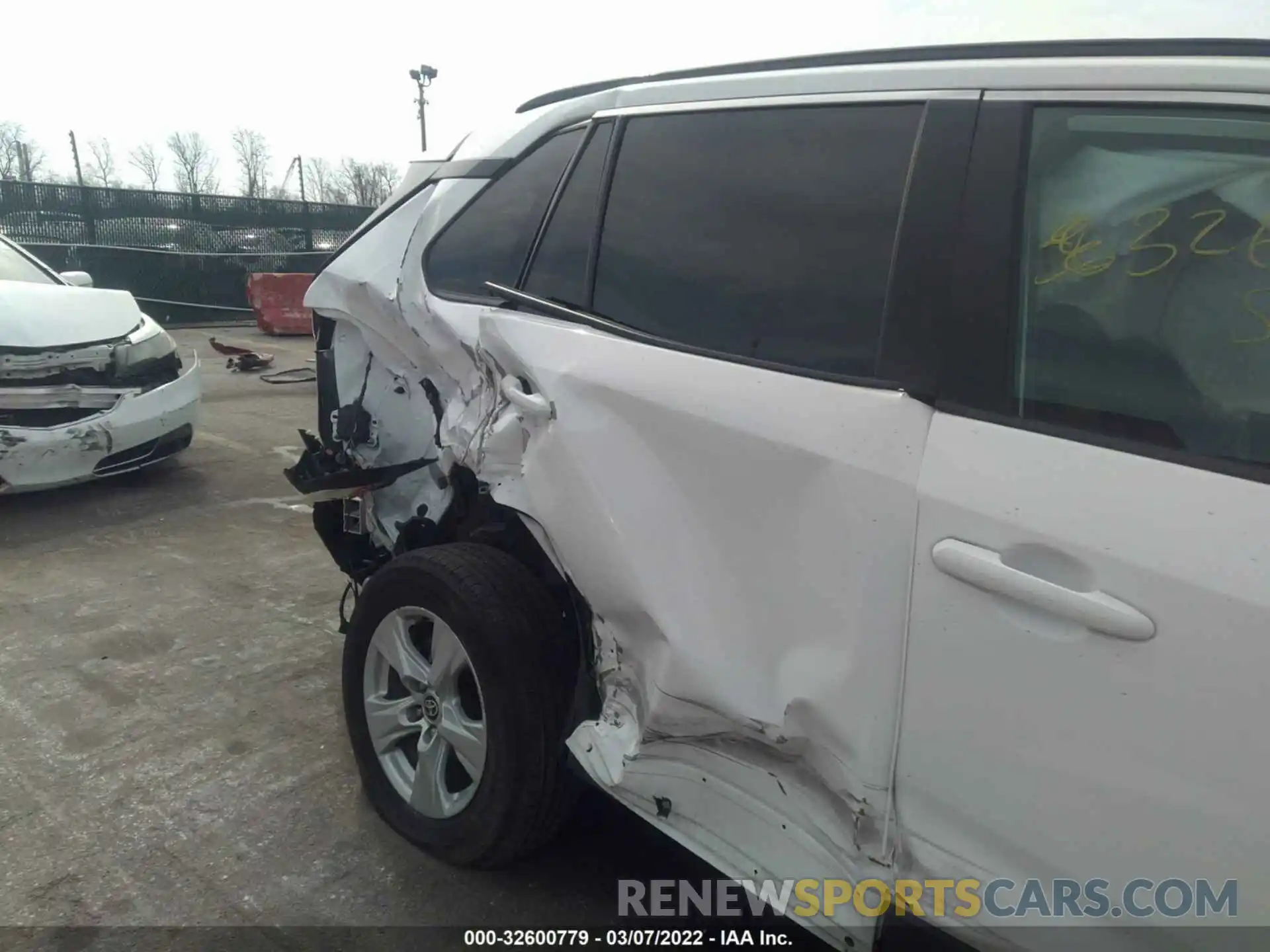 6 Photograph of a damaged car 2T3P1RFV1MC179140 TOYOTA RAV4 2021