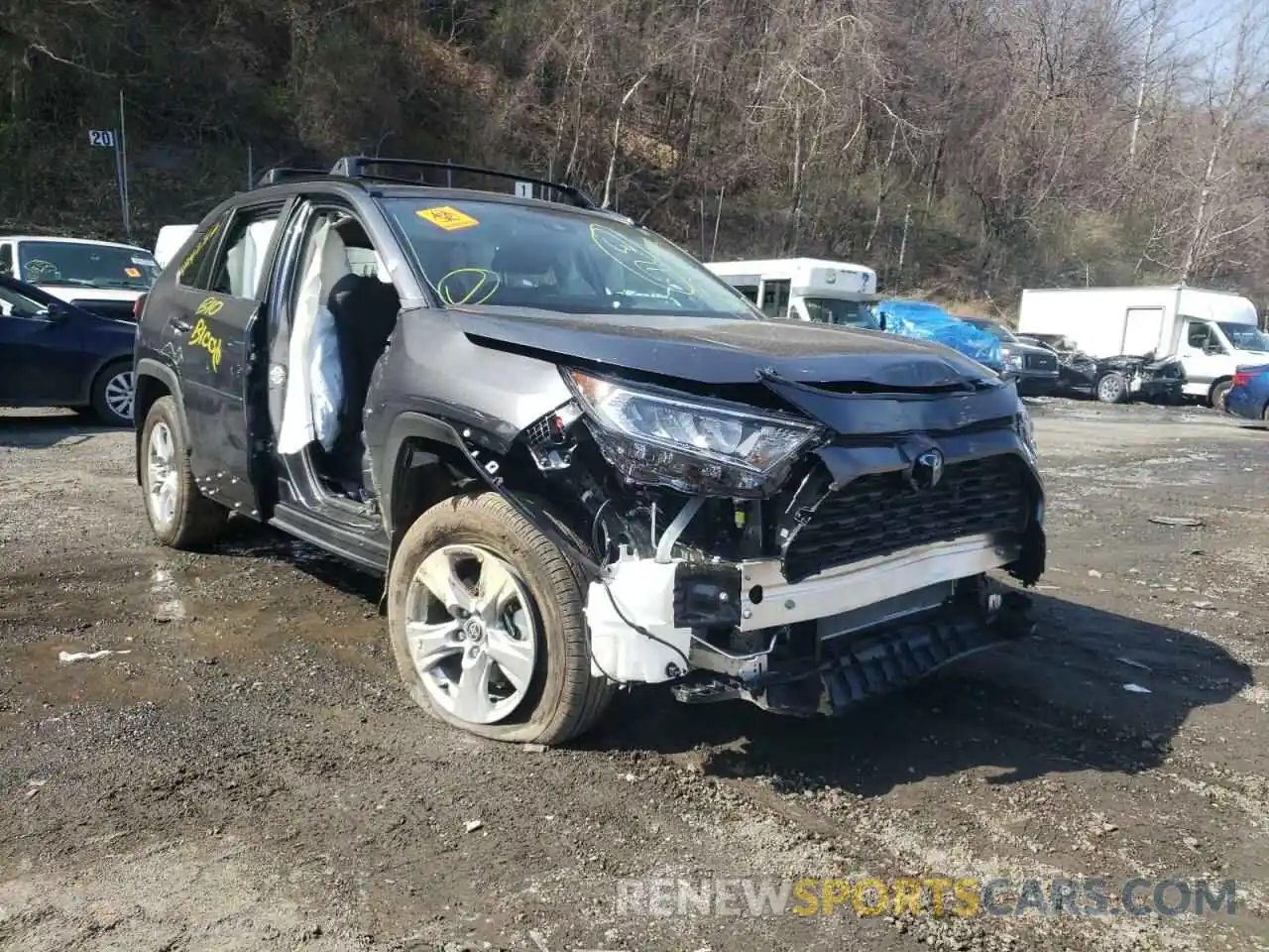 9 Photograph of a damaged car 2T3P1RFV1MC197475 TOYOTA RAV4 2021