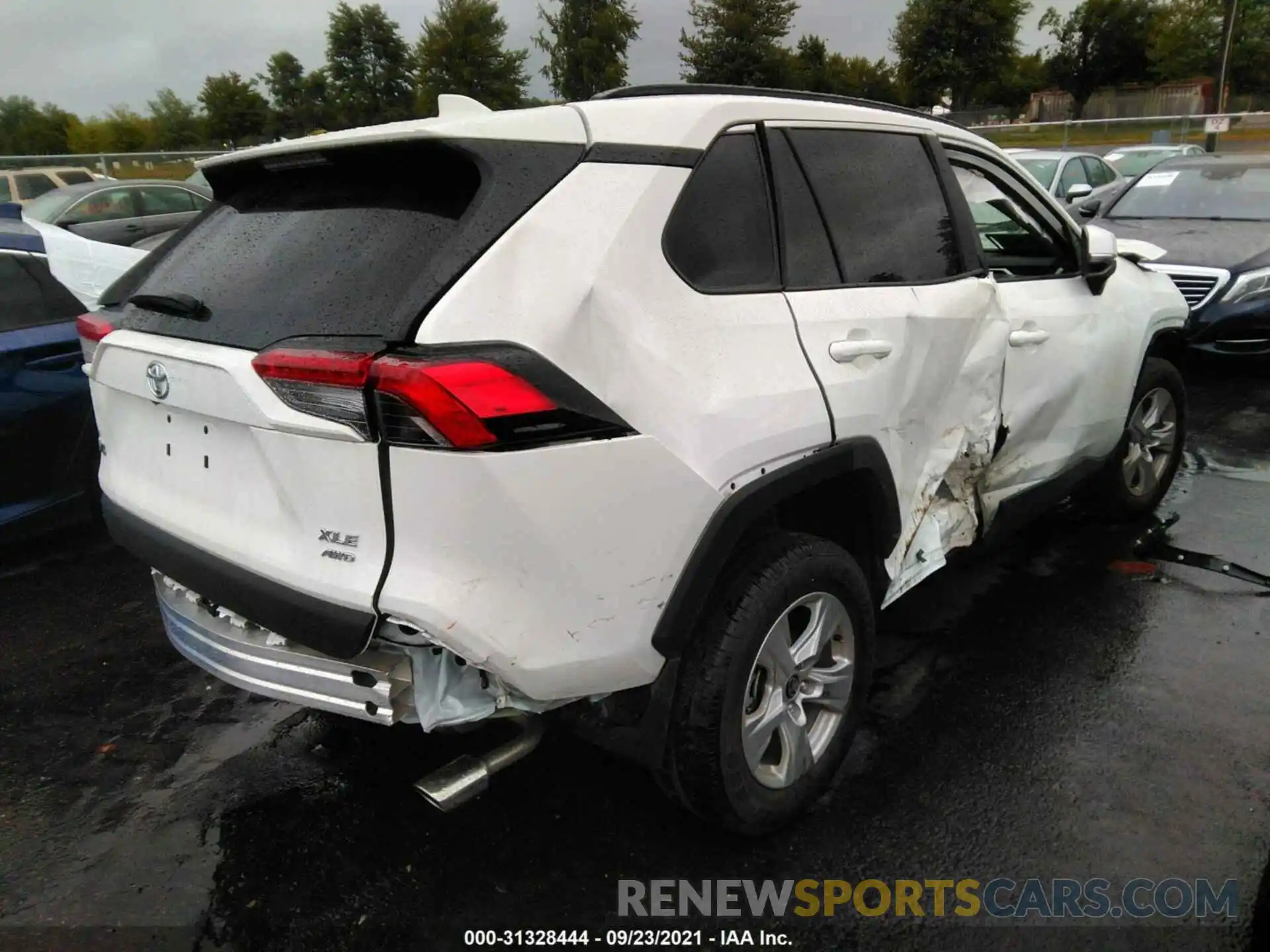 4 Photograph of a damaged car 2T3P1RFV1MC215652 TOYOTA RAV4 2021