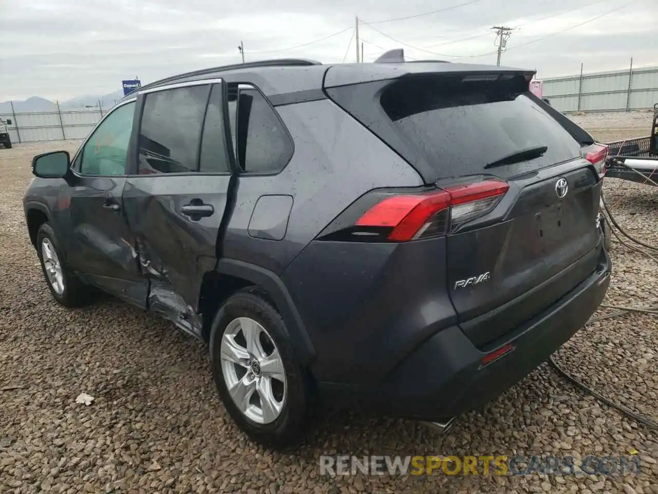 3 Фотография поврежденного автомобиля 2T3P1RFV1MC215828 TOYOTA RAV4 2021