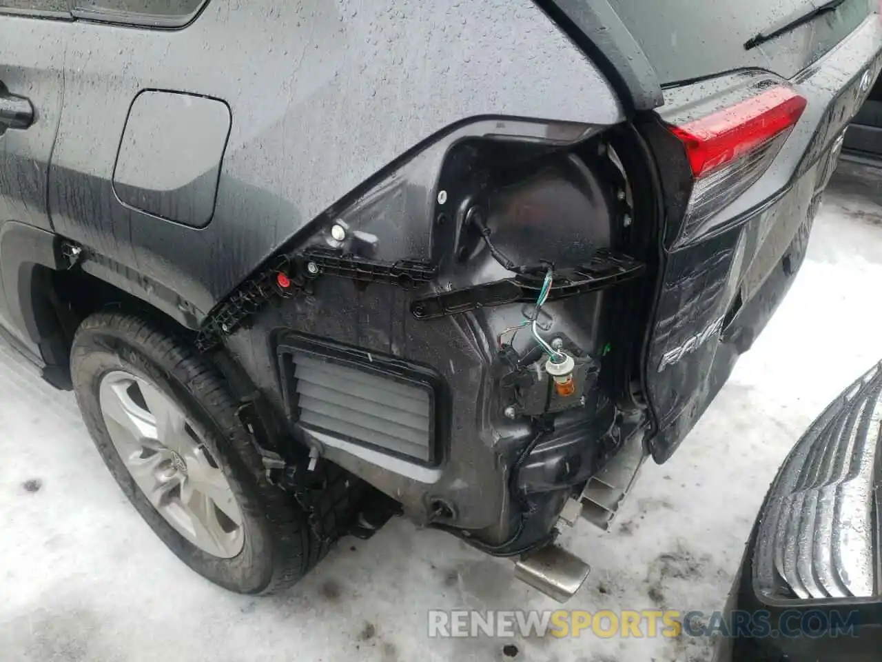 10 Фотография поврежденного автомобиля 2T3P1RFV1MC221449 TOYOTA RAV4 2021