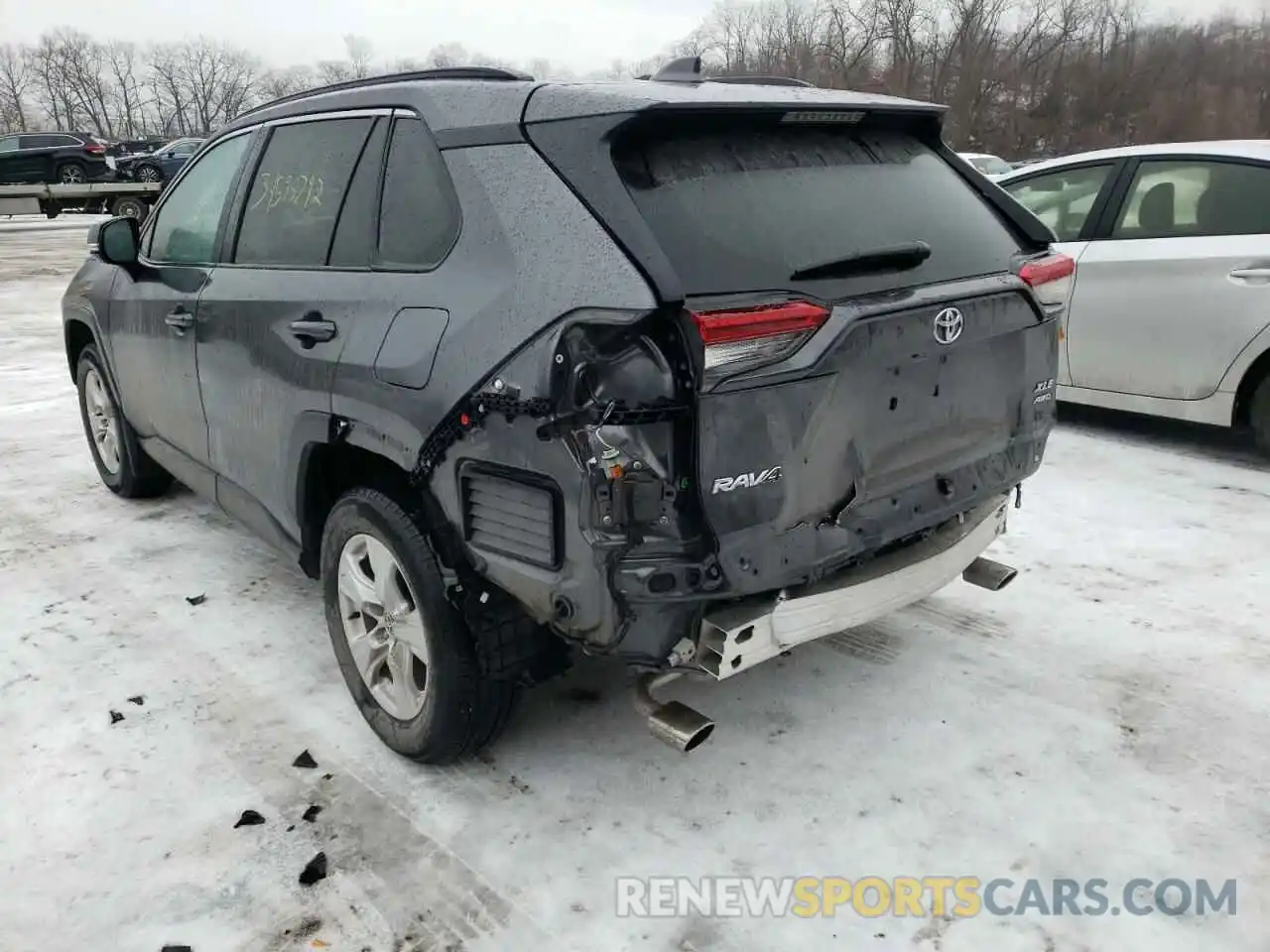 3 Photograph of a damaged car 2T3P1RFV1MC221449 TOYOTA RAV4 2021