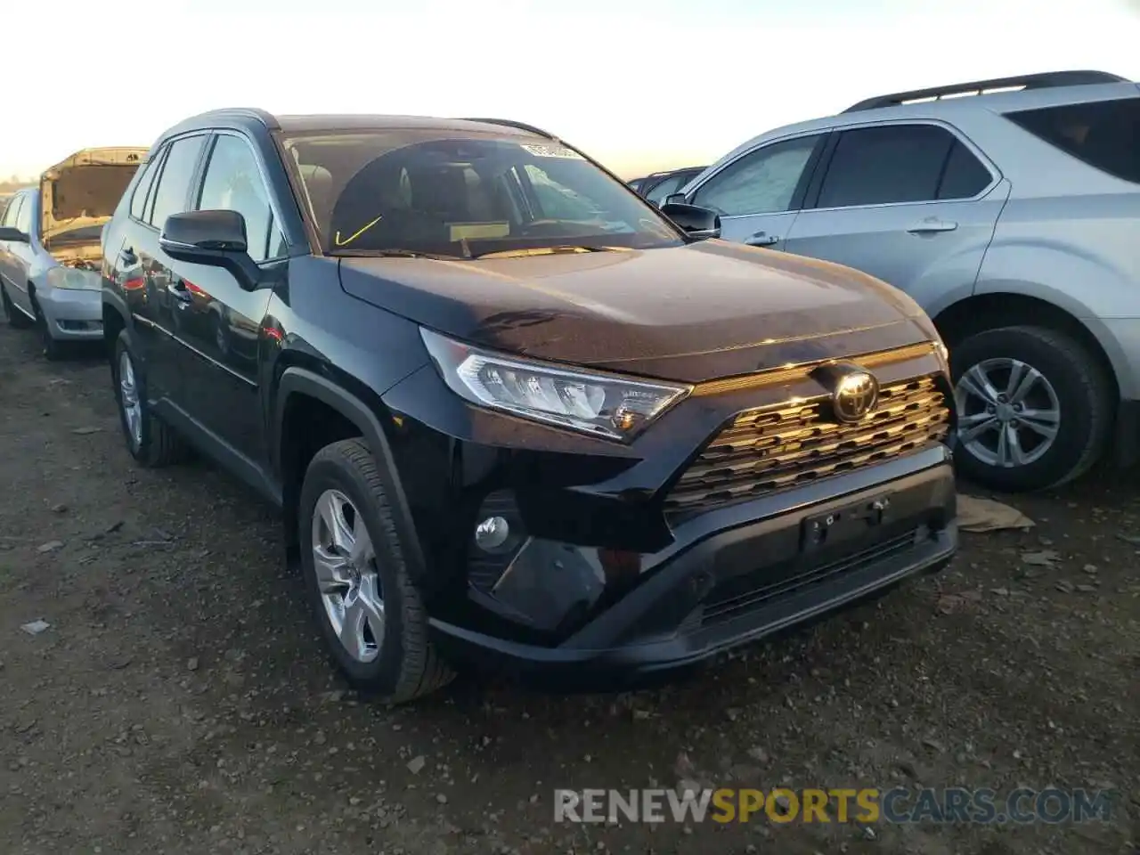 1 Фотография поврежденного автомобиля 2T3P1RFV1MC237408 TOYOTA RAV4 2021