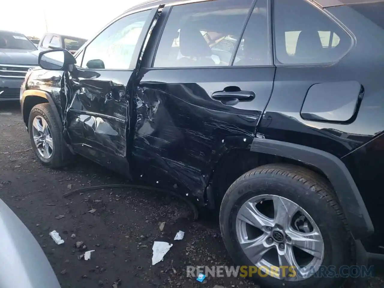 9 Photograph of a damaged car 2T3P1RFV1MC237408 TOYOTA RAV4 2021