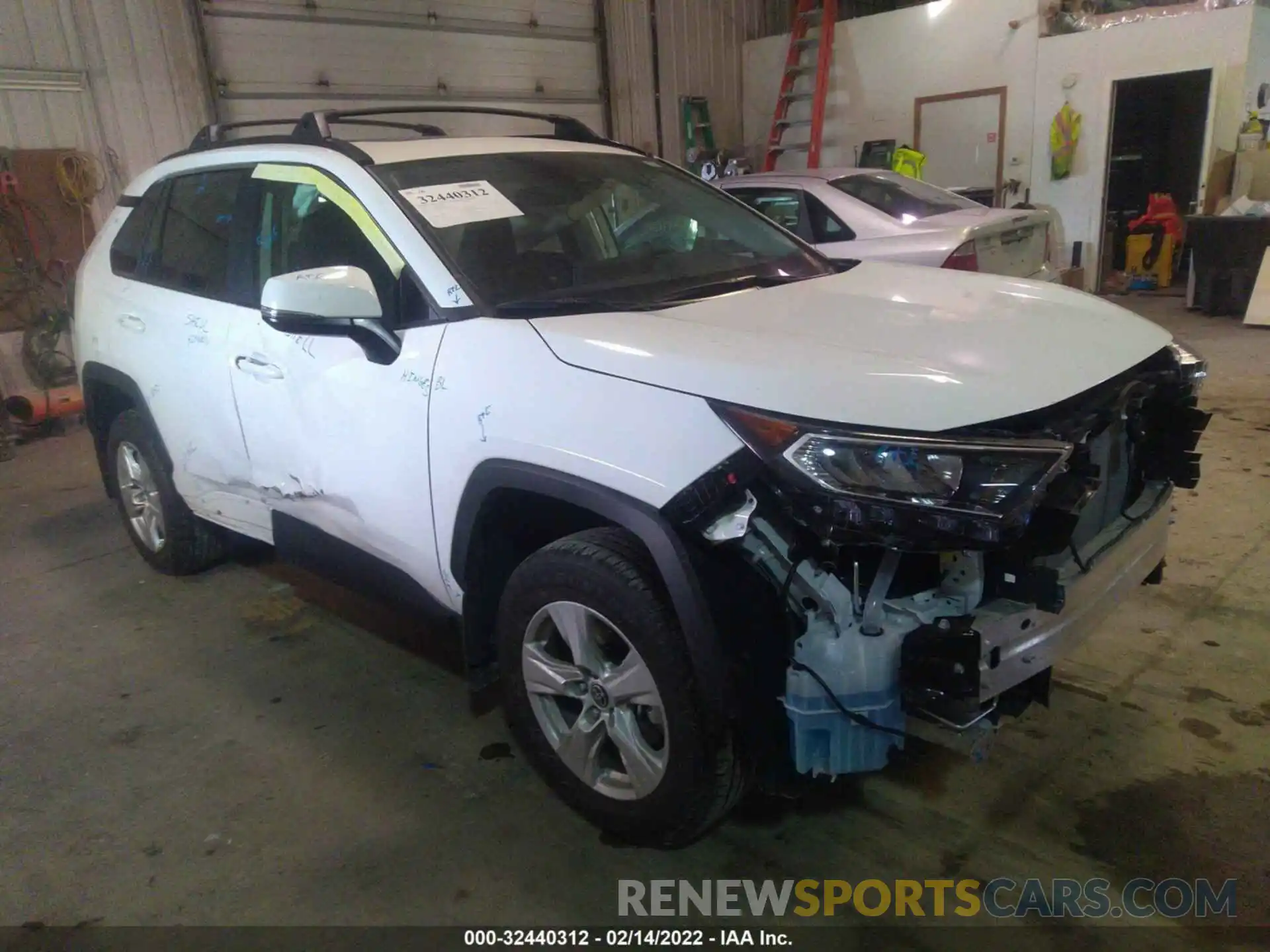 1 Photograph of a damaged car 2T3P1RFV1MC238266 TOYOTA RAV4 2021