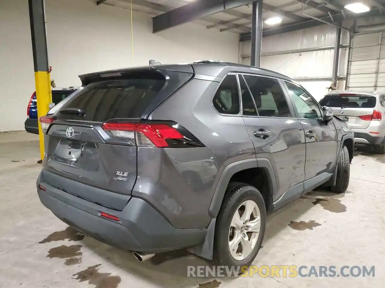 4 Photograph of a damaged car 2T3P1RFV1MC241099 TOYOTA RAV4 2021