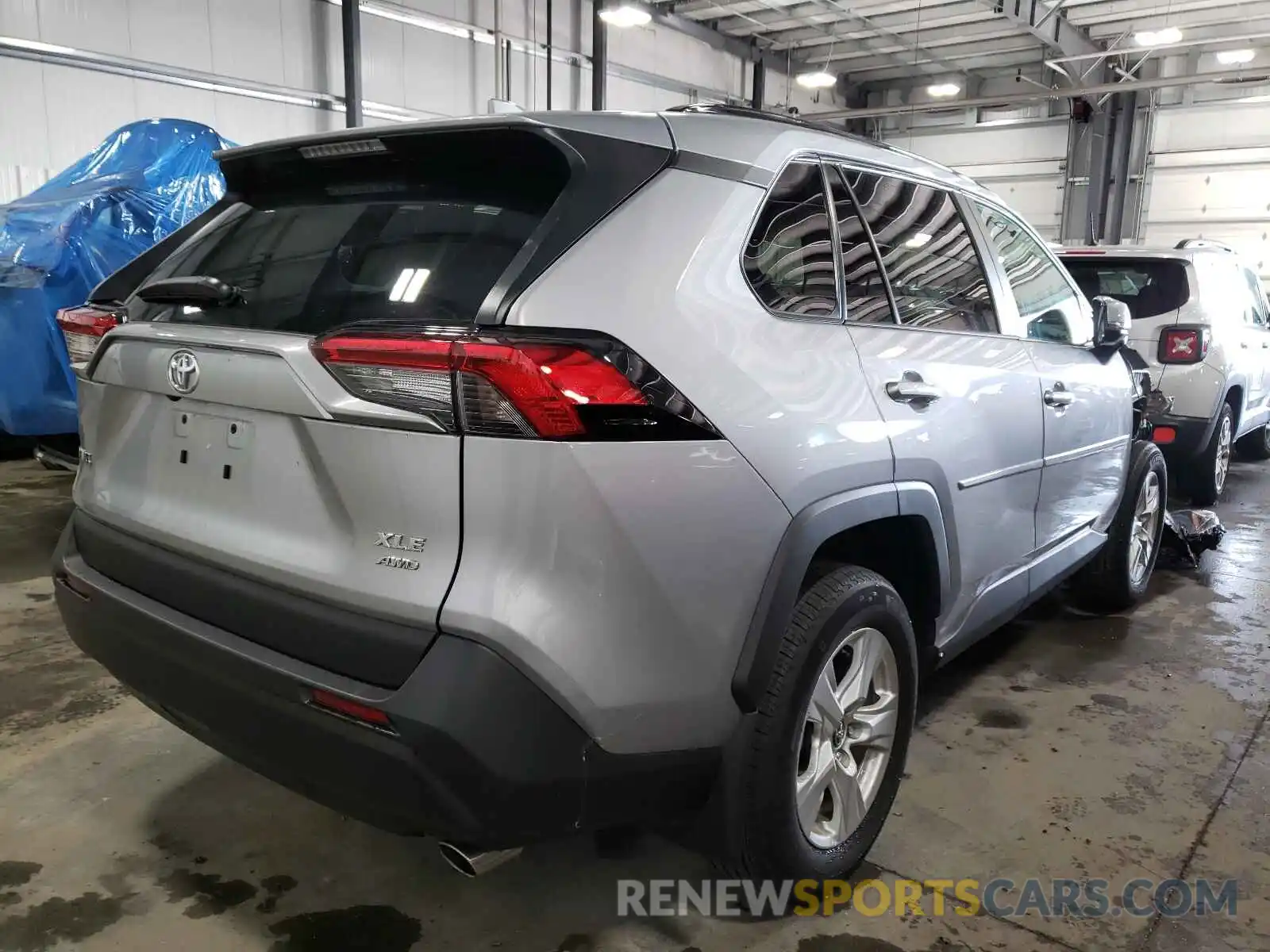 4 Photograph of a damaged car 2T3P1RFV1MW144676 TOYOTA RAV4 2021