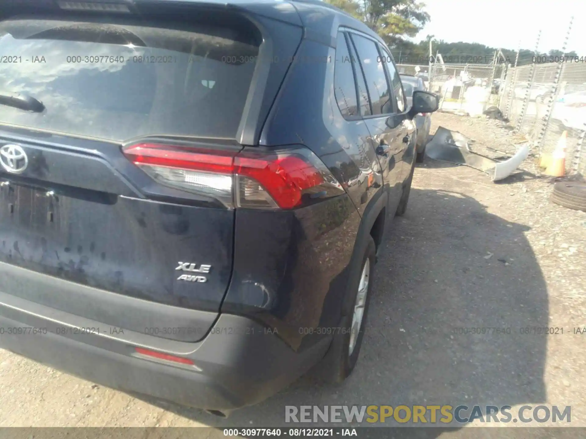 4 Photograph of a damaged car 2T3P1RFV1MW154124 TOYOTA RAV4 2021