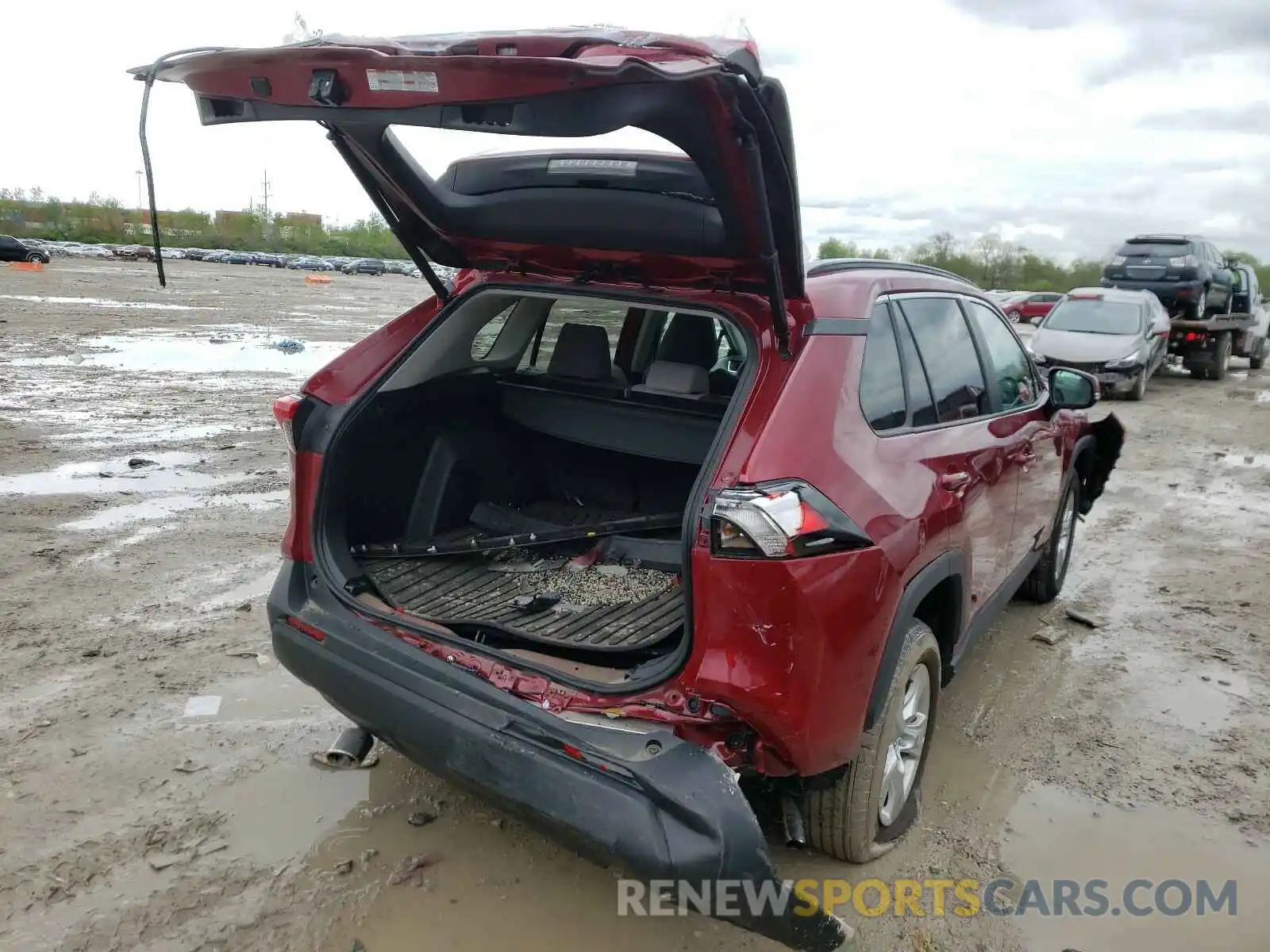 4 Photograph of a damaged car 2T3P1RFV1MW154429 TOYOTA RAV4 2021