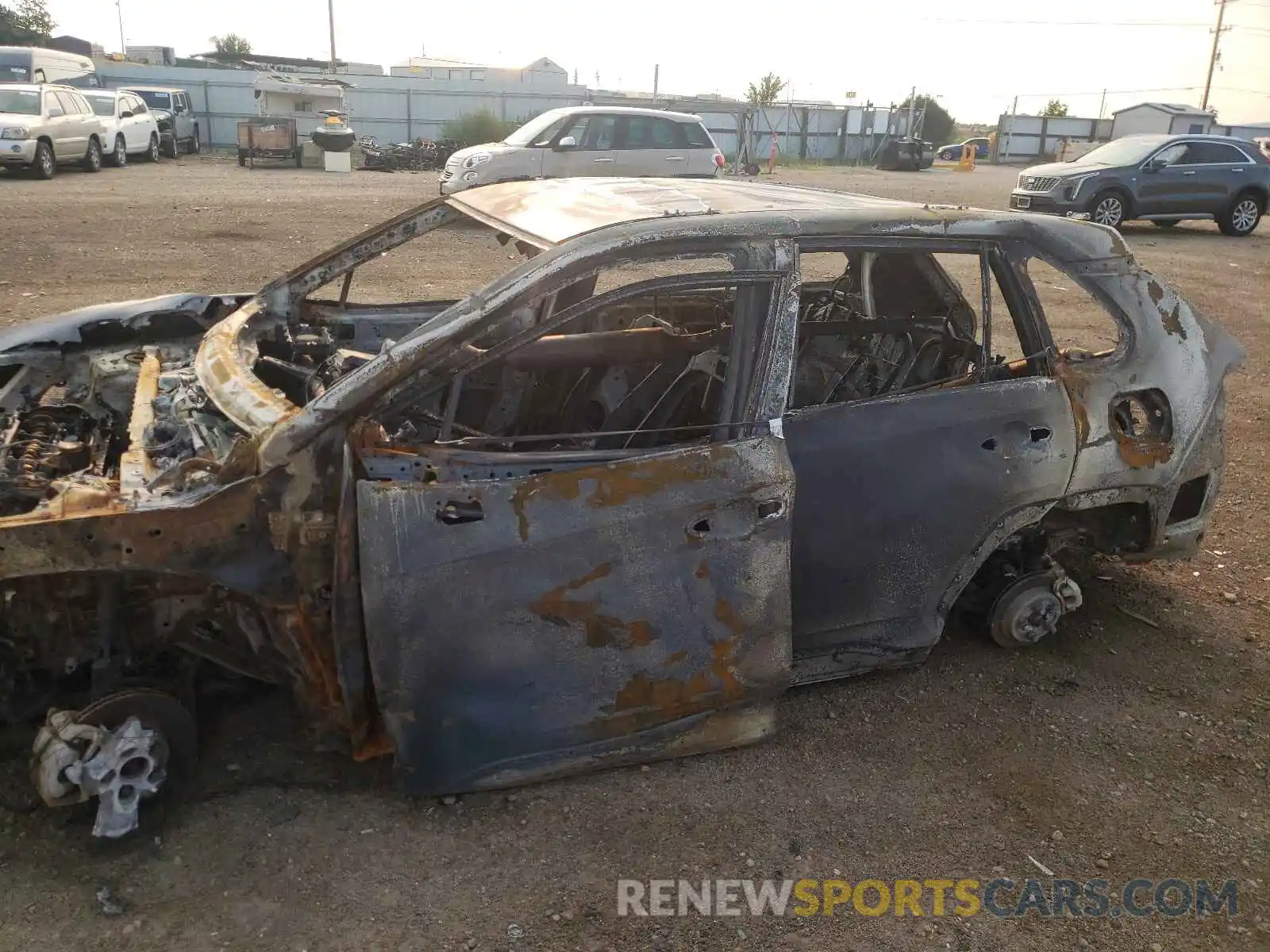 10 Photograph of a damaged car 2T3P1RFV1MW161929 TOYOTA RAV4 2021