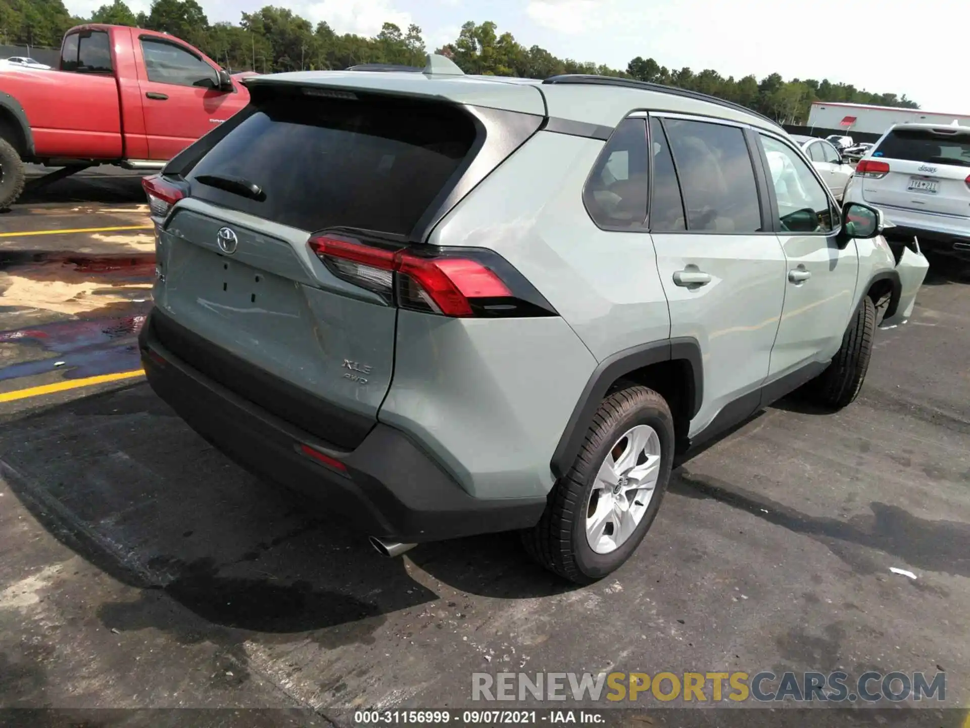 4 Photograph of a damaged car 2T3P1RFV1MW172929 TOYOTA RAV4 2021