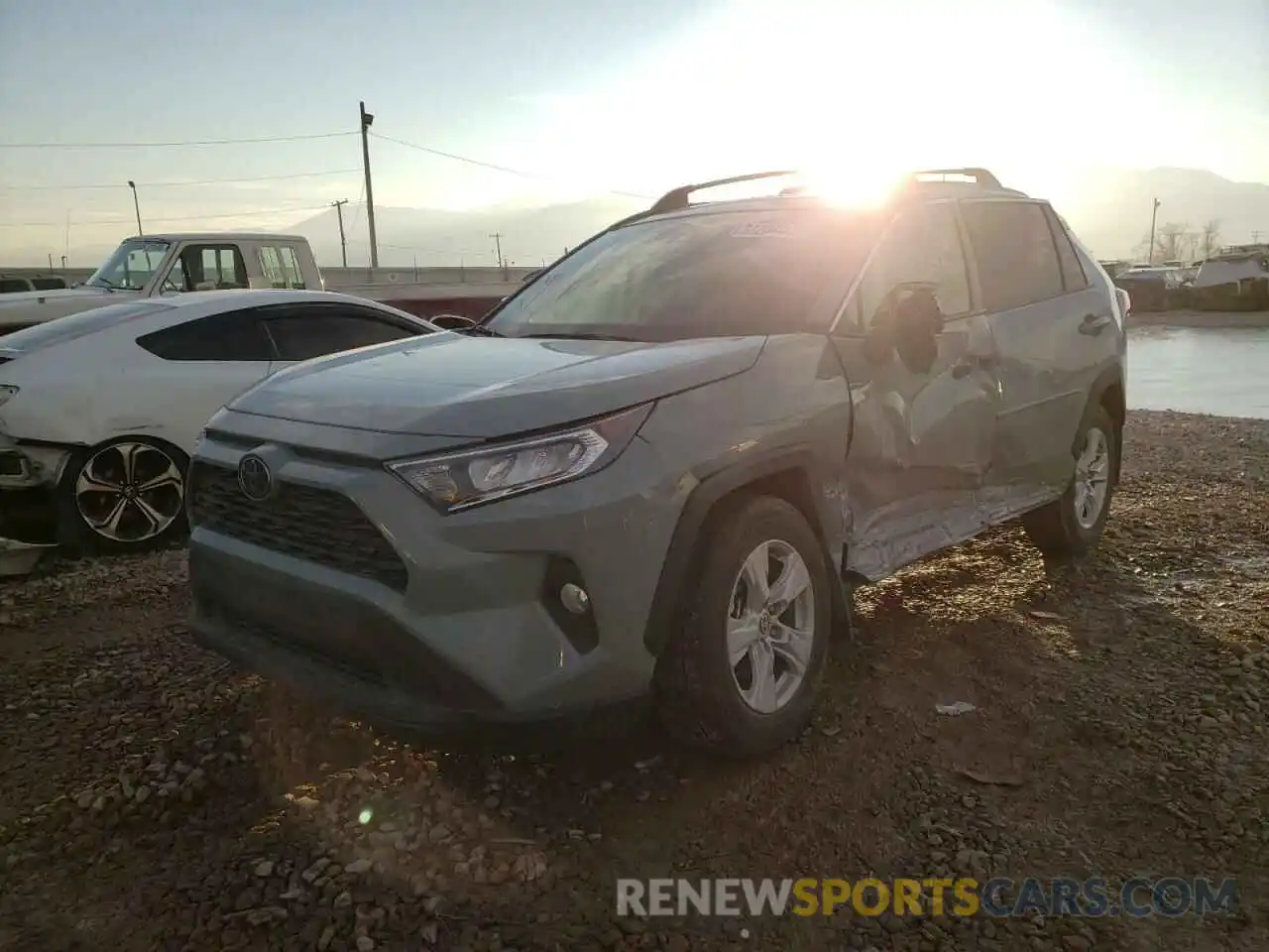 2 Photograph of a damaged car 2T3P1RFV1MW176852 TOYOTA RAV4 2021