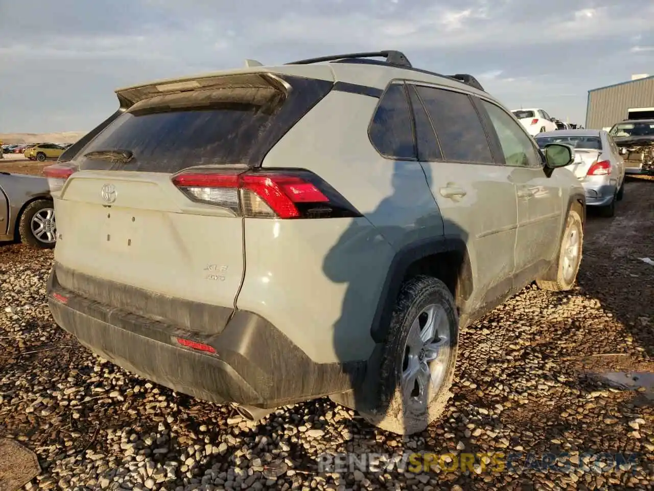 4 Фотография поврежденного автомобиля 2T3P1RFV1MW176852 TOYOTA RAV4 2021