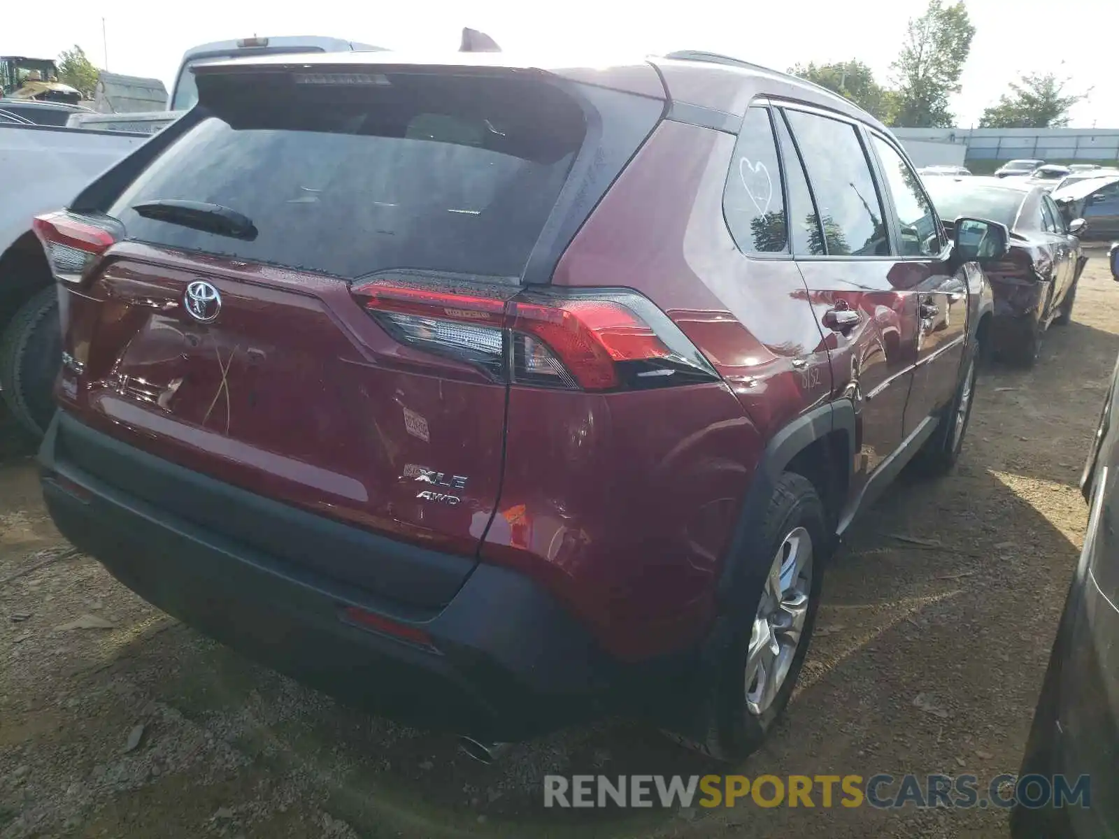 4 Photograph of a damaged car 2T3P1RFV1MW186149 TOYOTA RAV4 2021