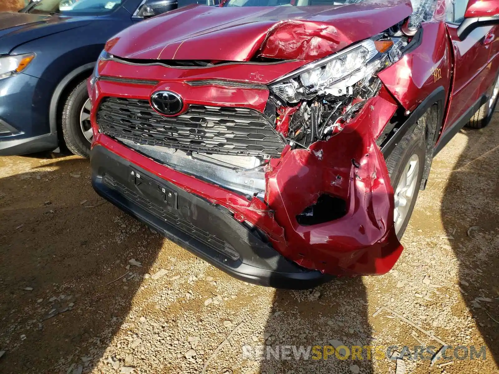 9 Photograph of a damaged car 2T3P1RFV1MW186149 TOYOTA RAV4 2021