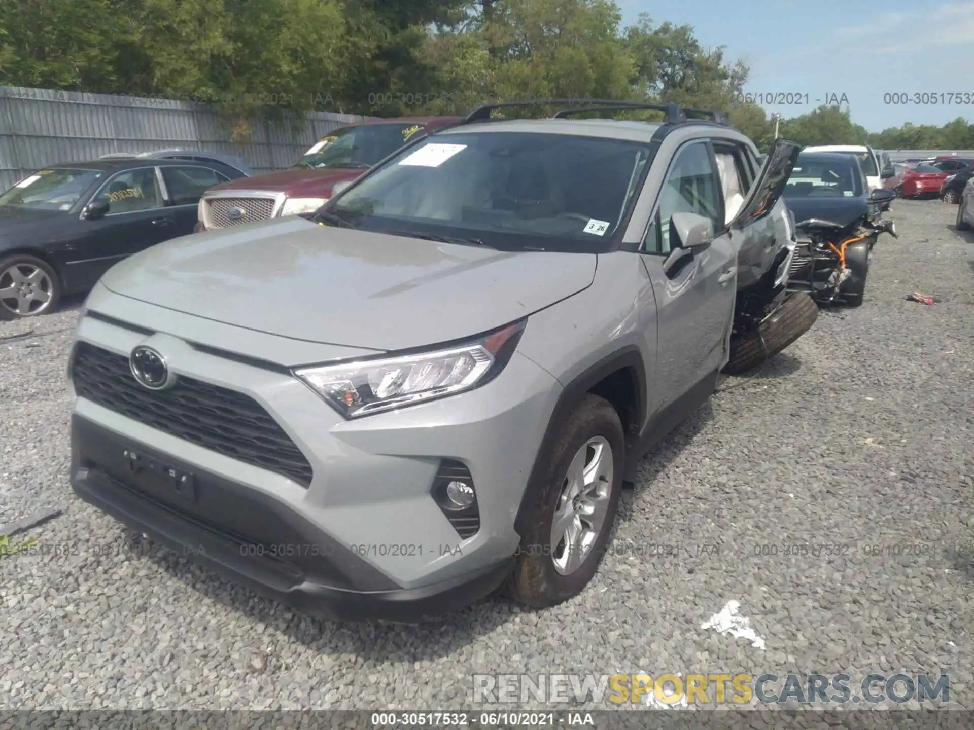 2 Photograph of a damaged car 2T3P1RFV1MW192985 TOYOTA RAV4 2021