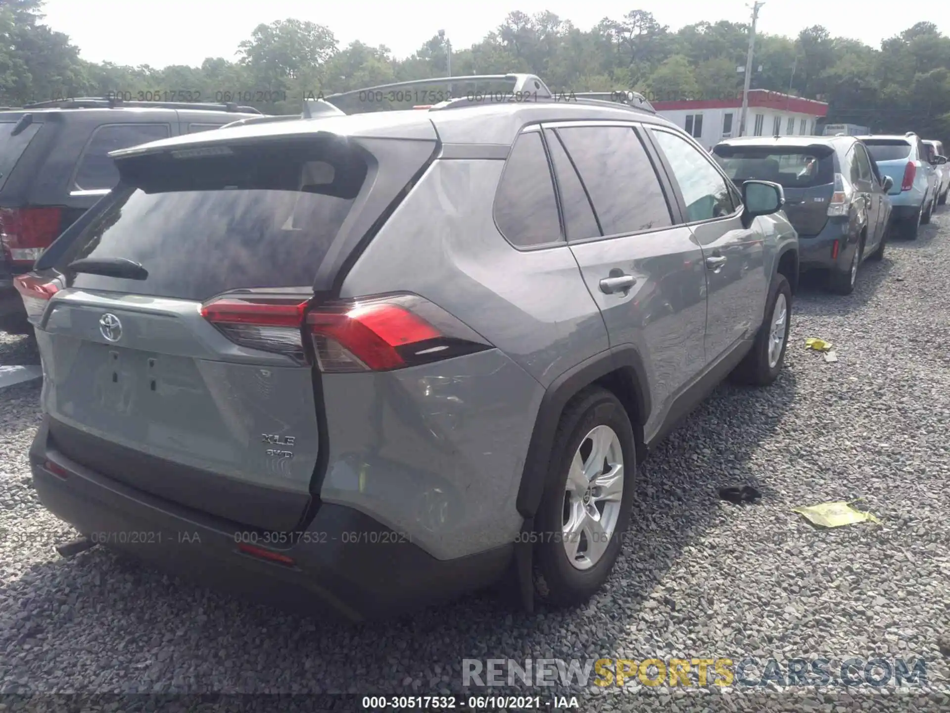 4 Photograph of a damaged car 2T3P1RFV1MW192985 TOYOTA RAV4 2021