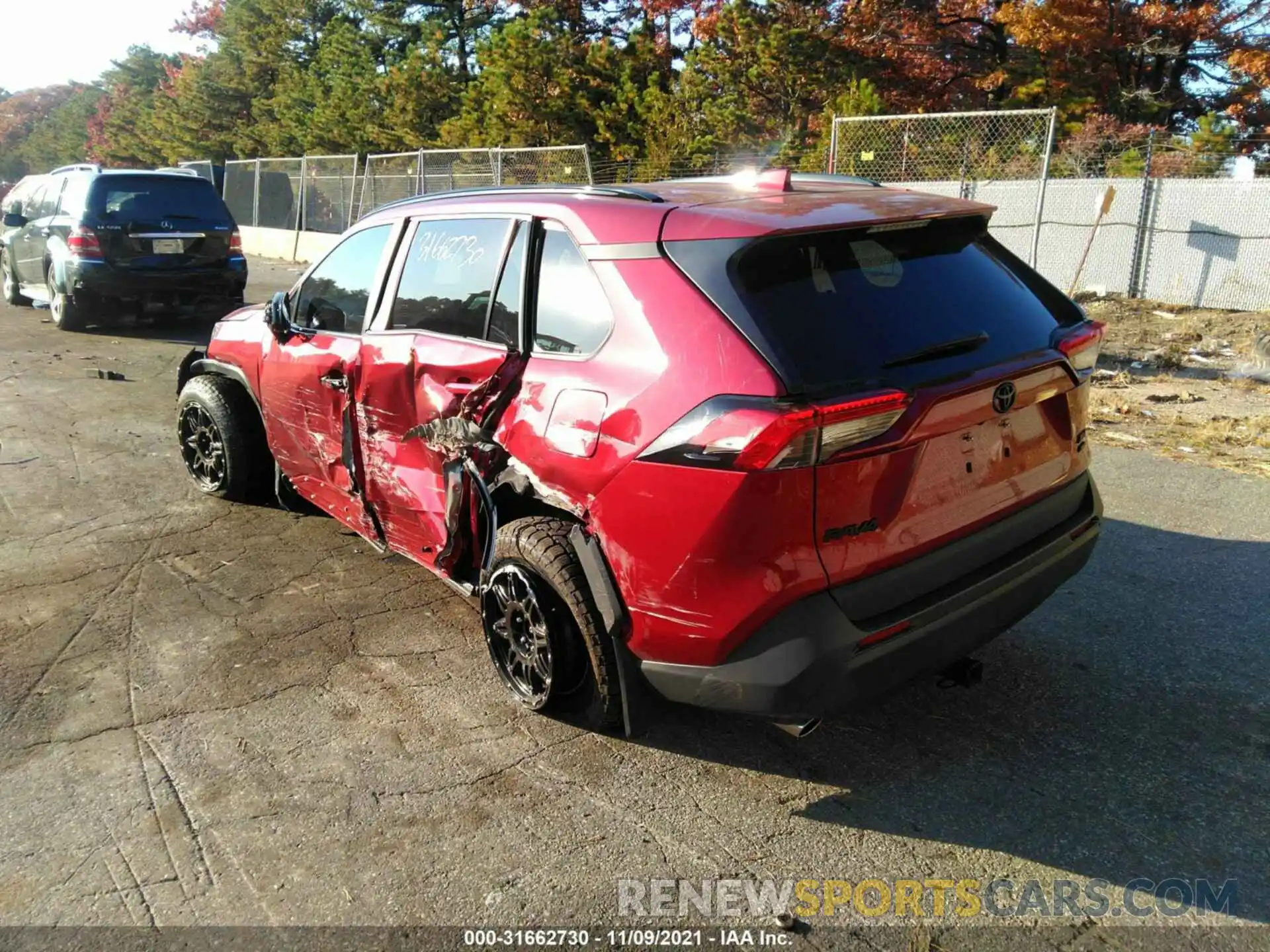 3 Photograph of a damaged car 2T3P1RFV1MW194445 TOYOTA RAV4 2021