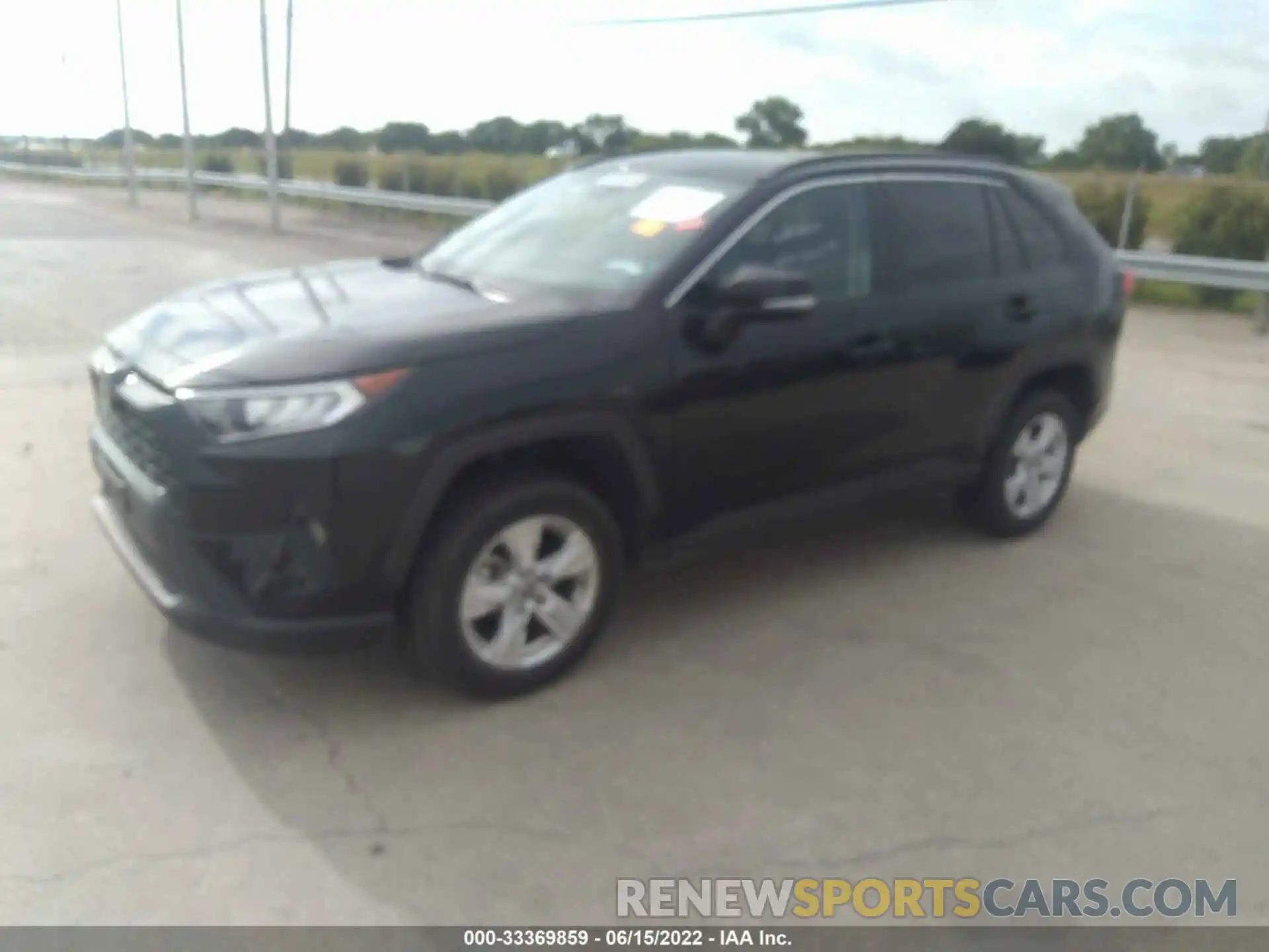 2 Photograph of a damaged car 2T3P1RFV1MW202852 TOYOTA RAV4 2021