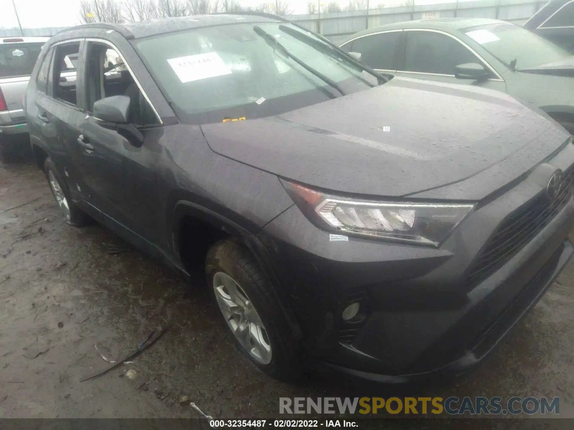 1 Photograph of a damaged car 2T3P1RFV1MW208943 TOYOTA RAV4 2021