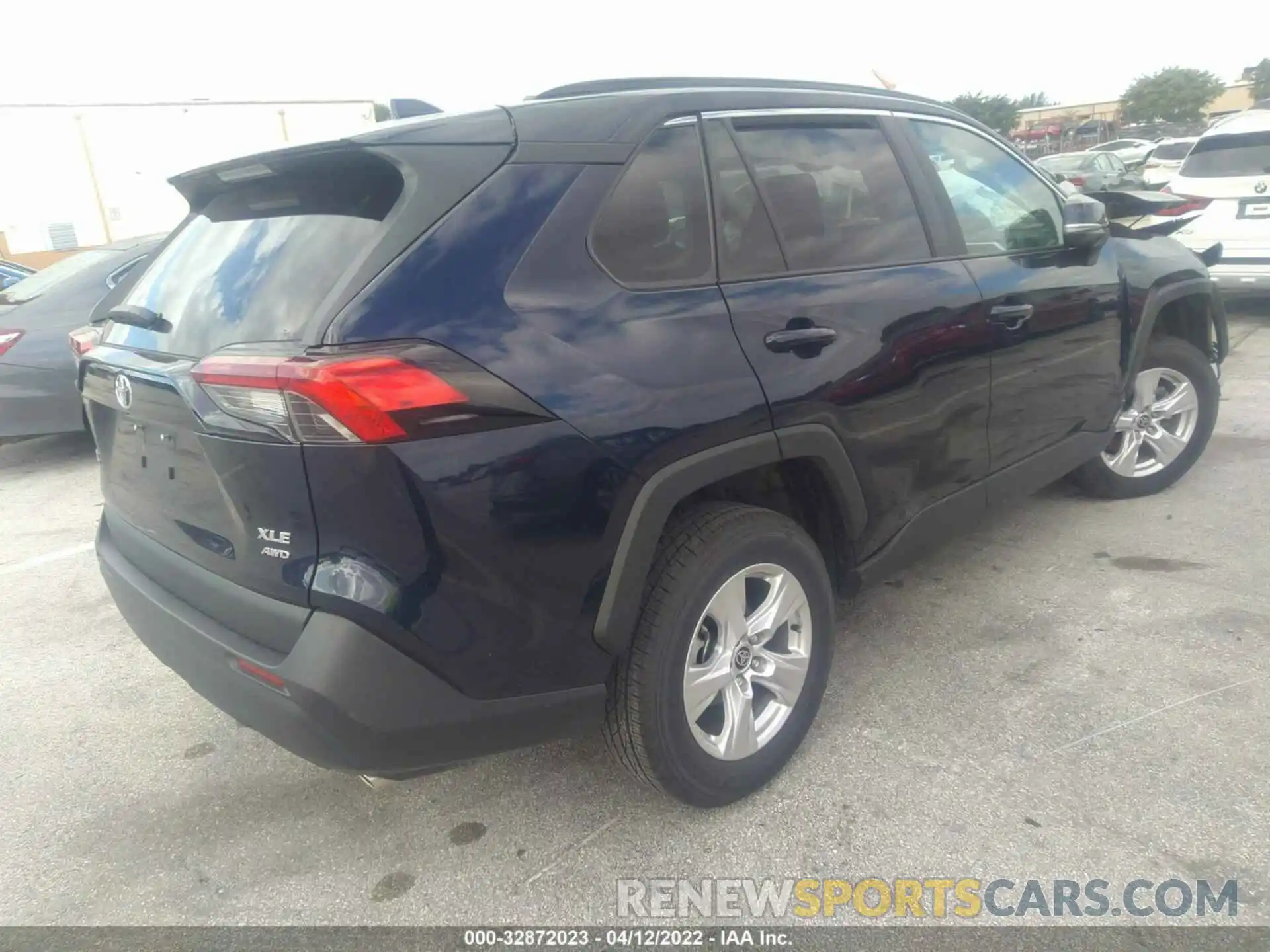 4 Photograph of a damaged car 2T3P1RFV1MW211888 TOYOTA RAV4 2021