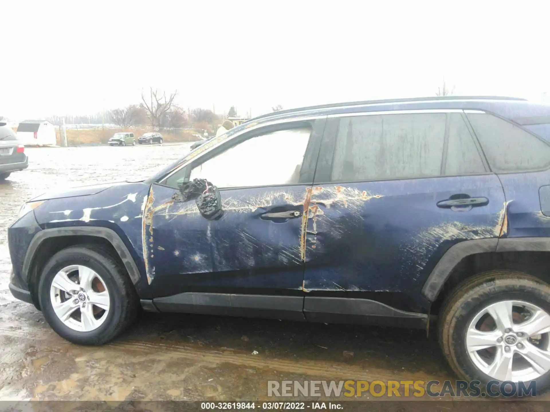 12 Photograph of a damaged car 2T3P1RFV1MW214628 TOYOTA RAV4 2021