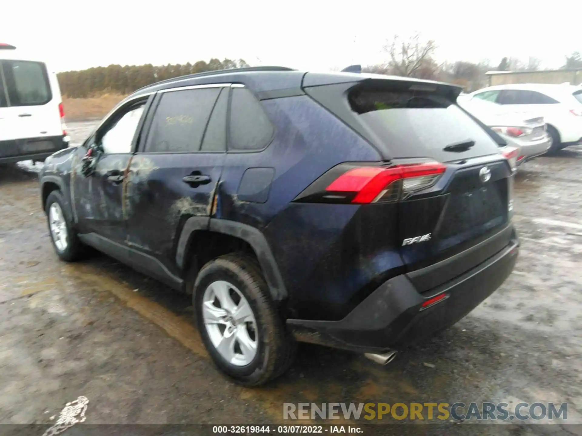 3 Photograph of a damaged car 2T3P1RFV1MW214628 TOYOTA RAV4 2021