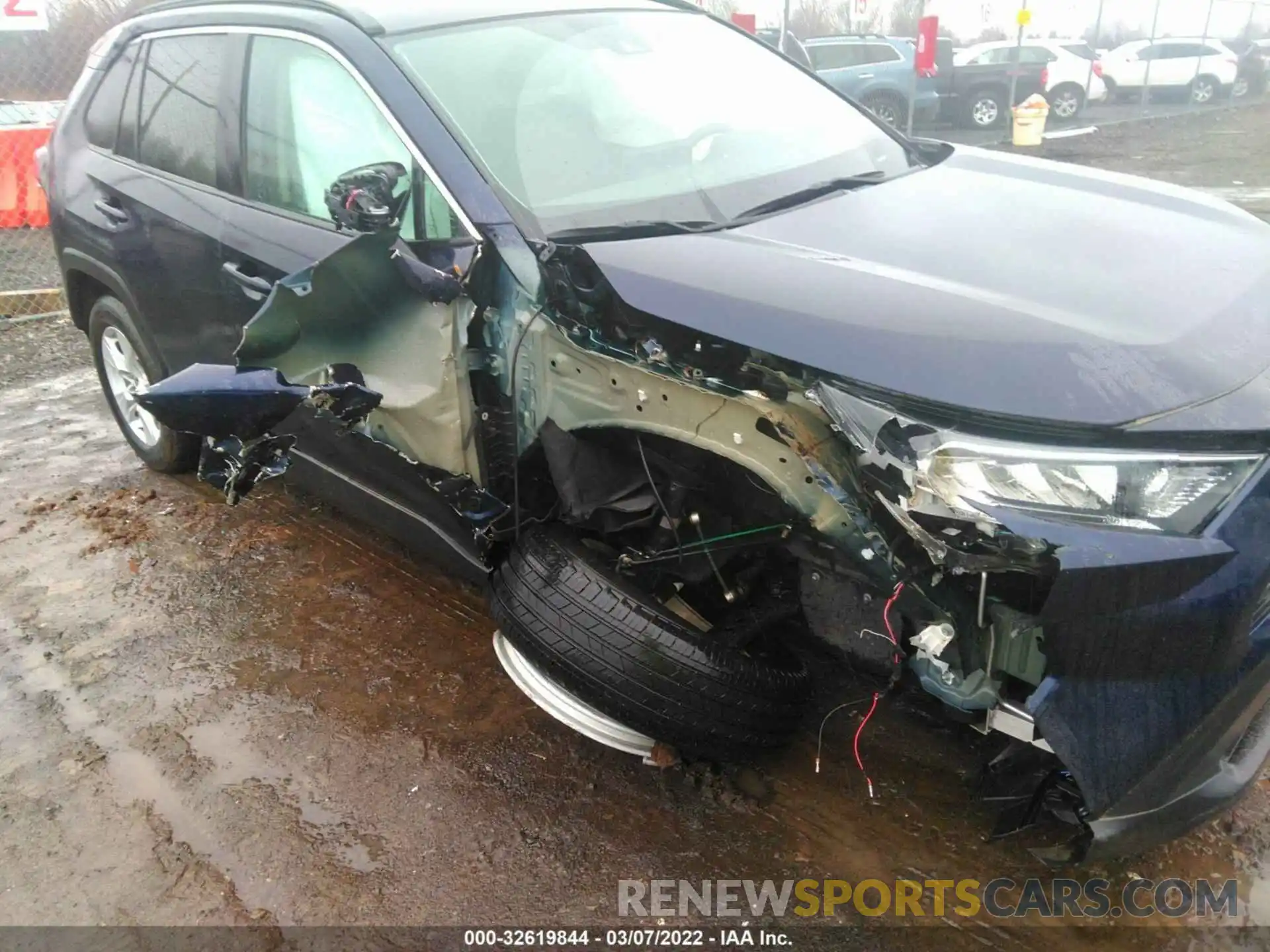 6 Photograph of a damaged car 2T3P1RFV1MW214628 TOYOTA RAV4 2021